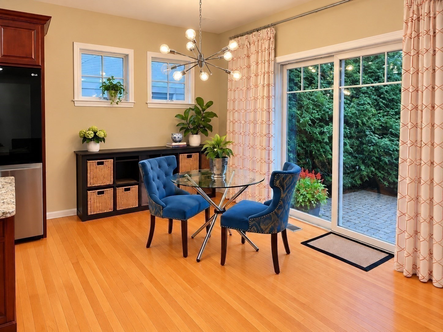 main property photo 6