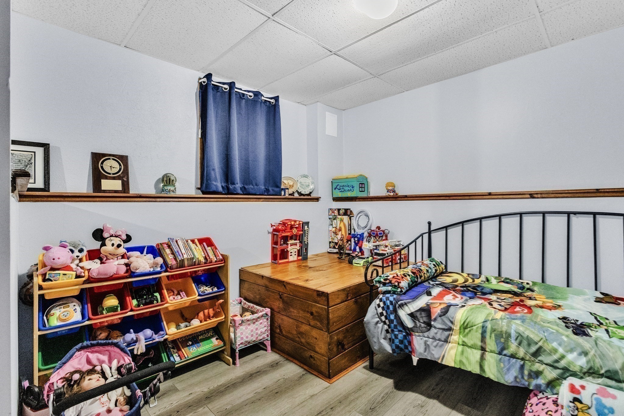 main property photo 30