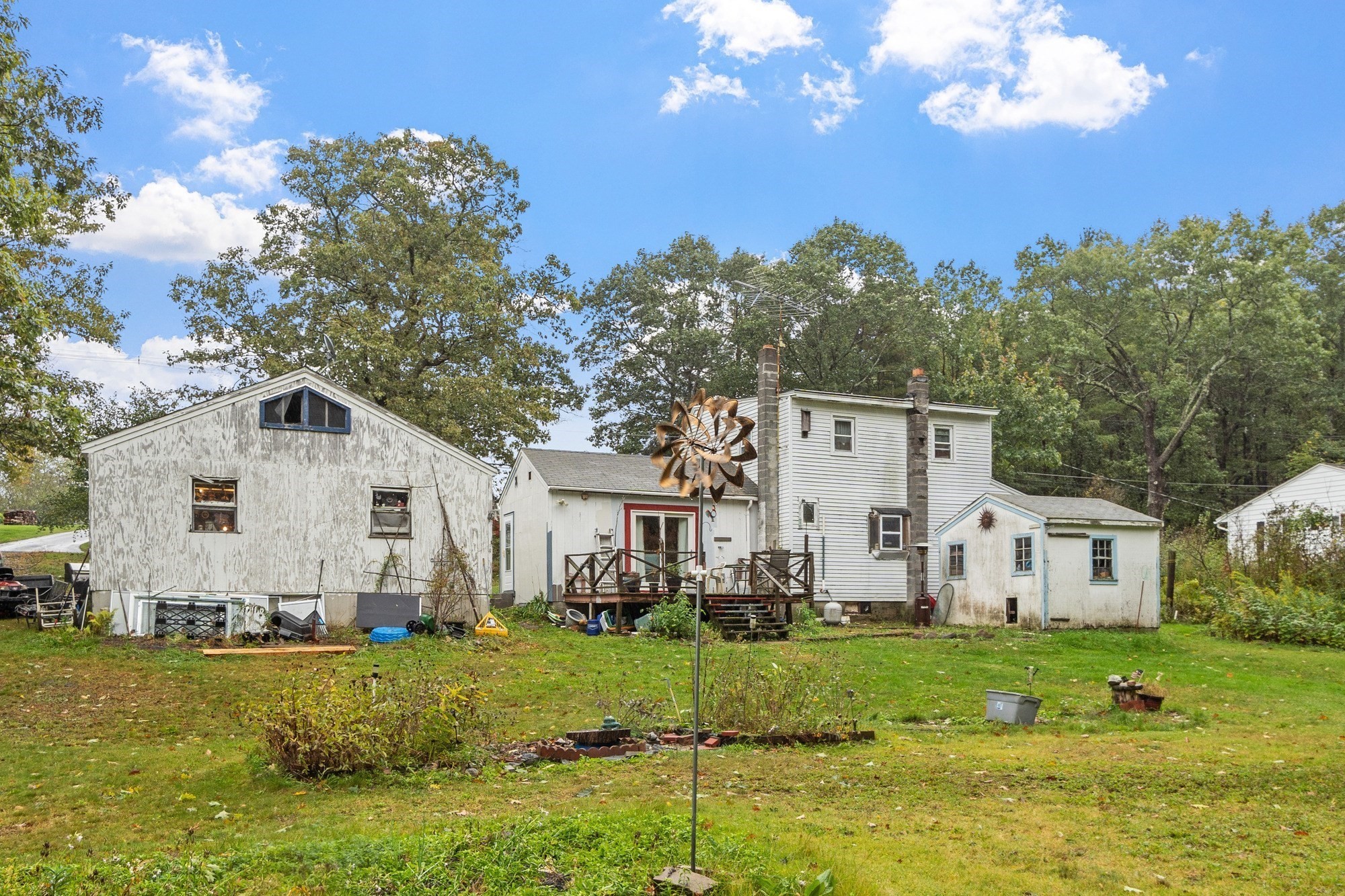 main property photo 34