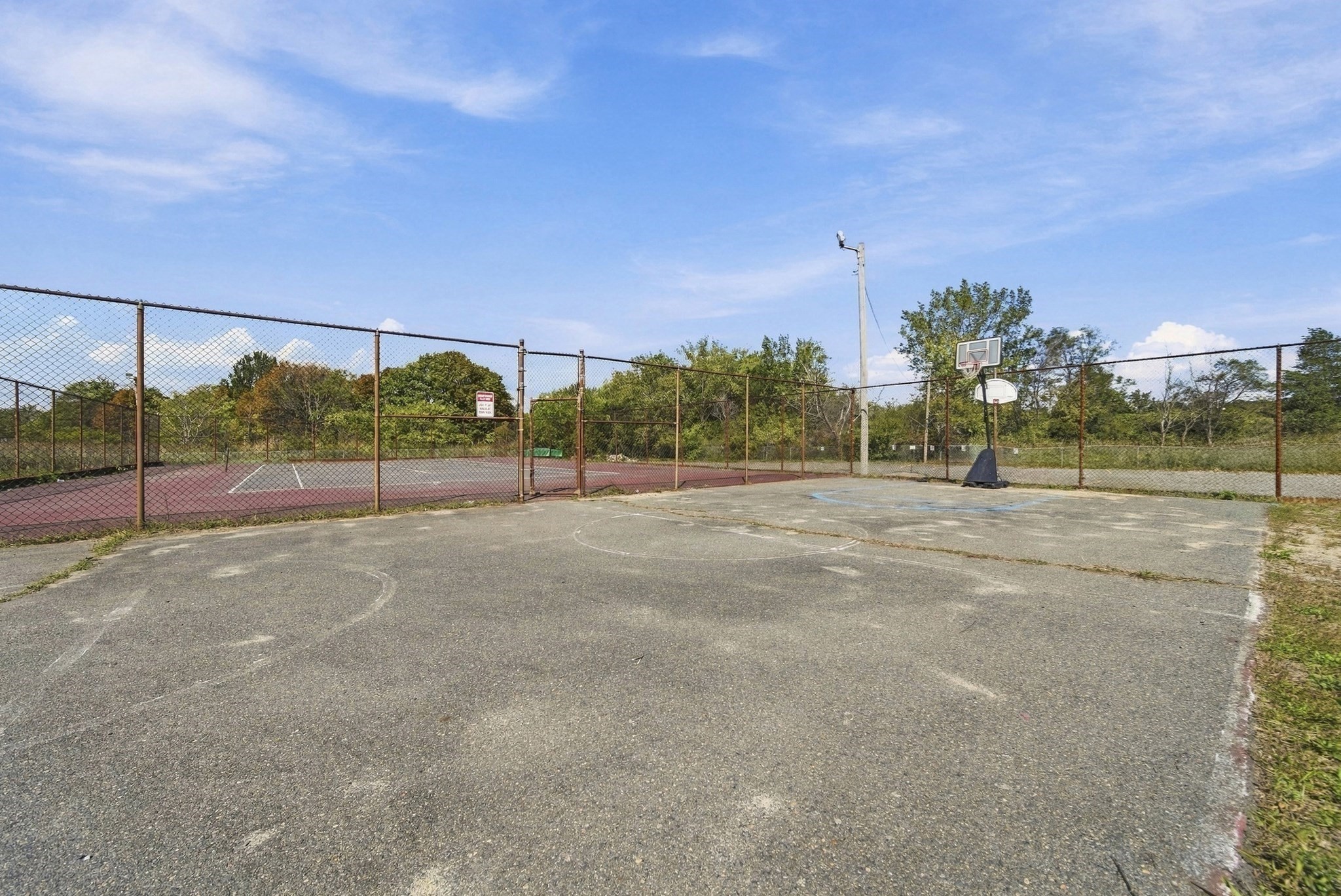 main property photo 20