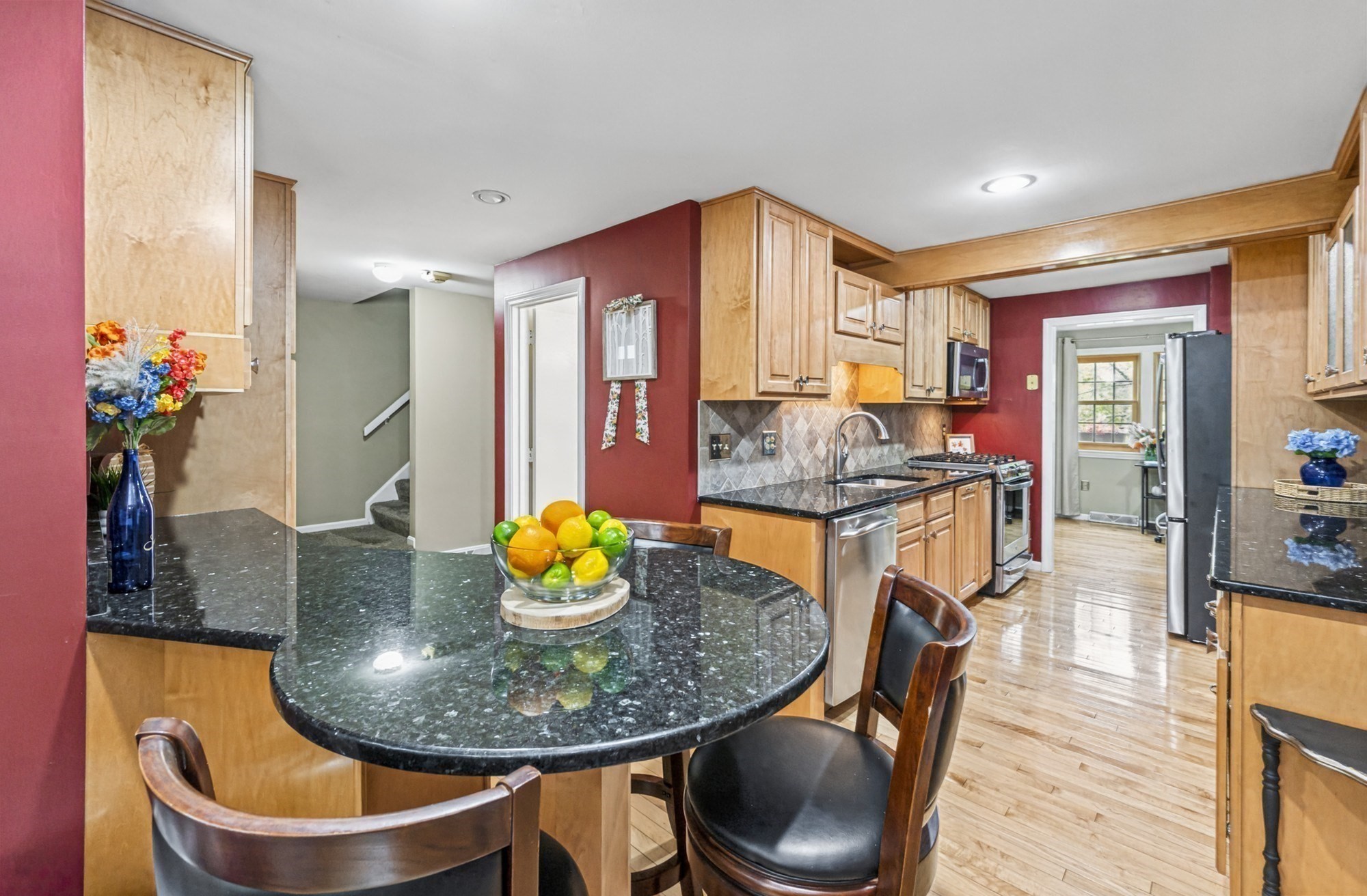 main property photo 4