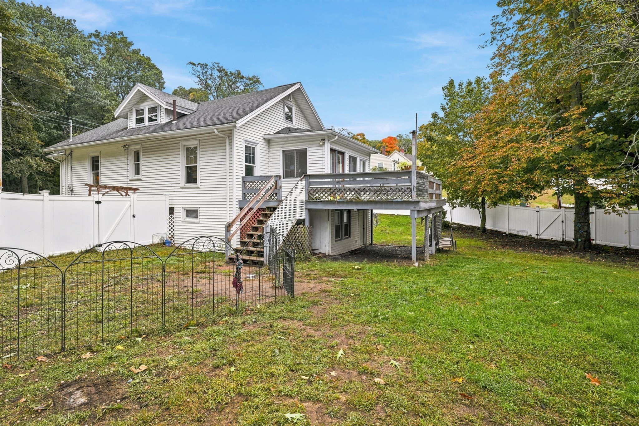 main property photo 33