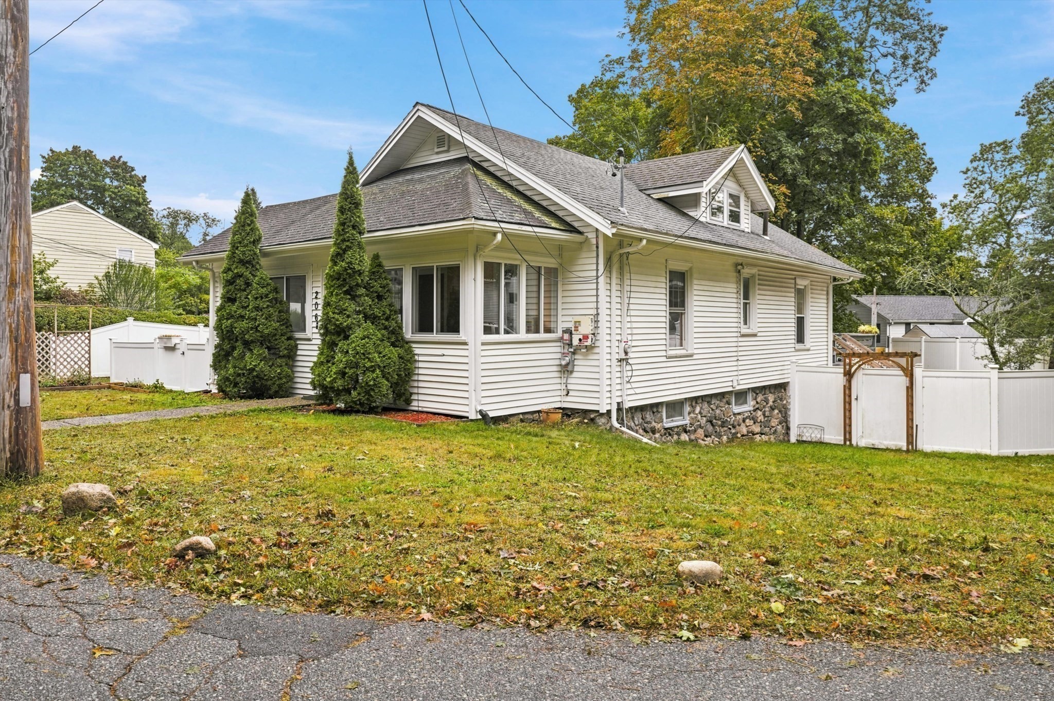 main property photo 38