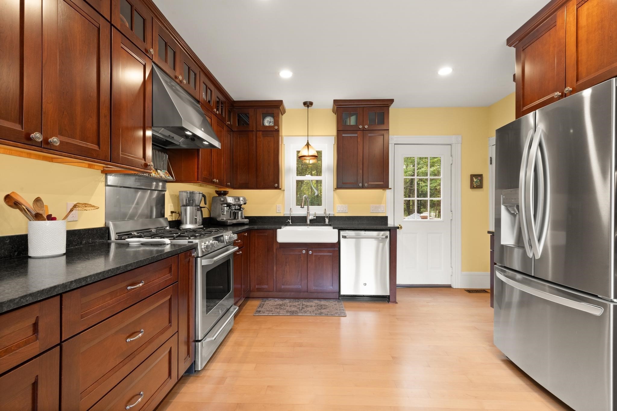 main property photo 18