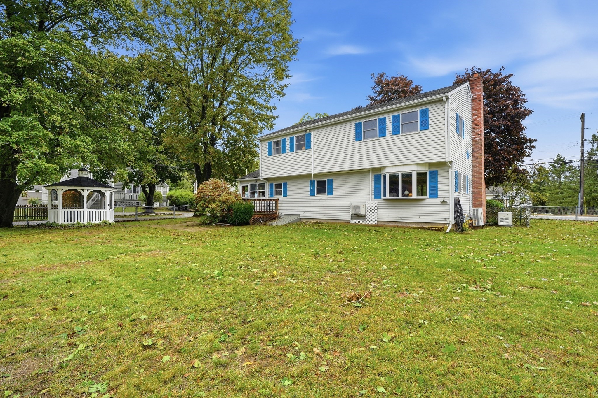 main property photo 30