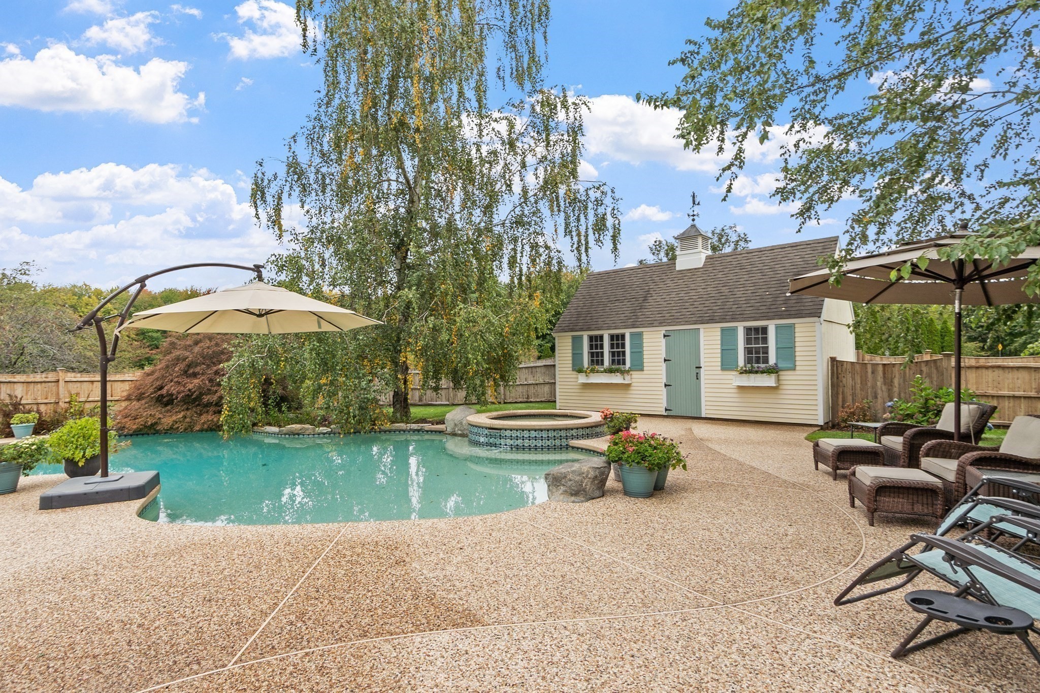 main property photo 28