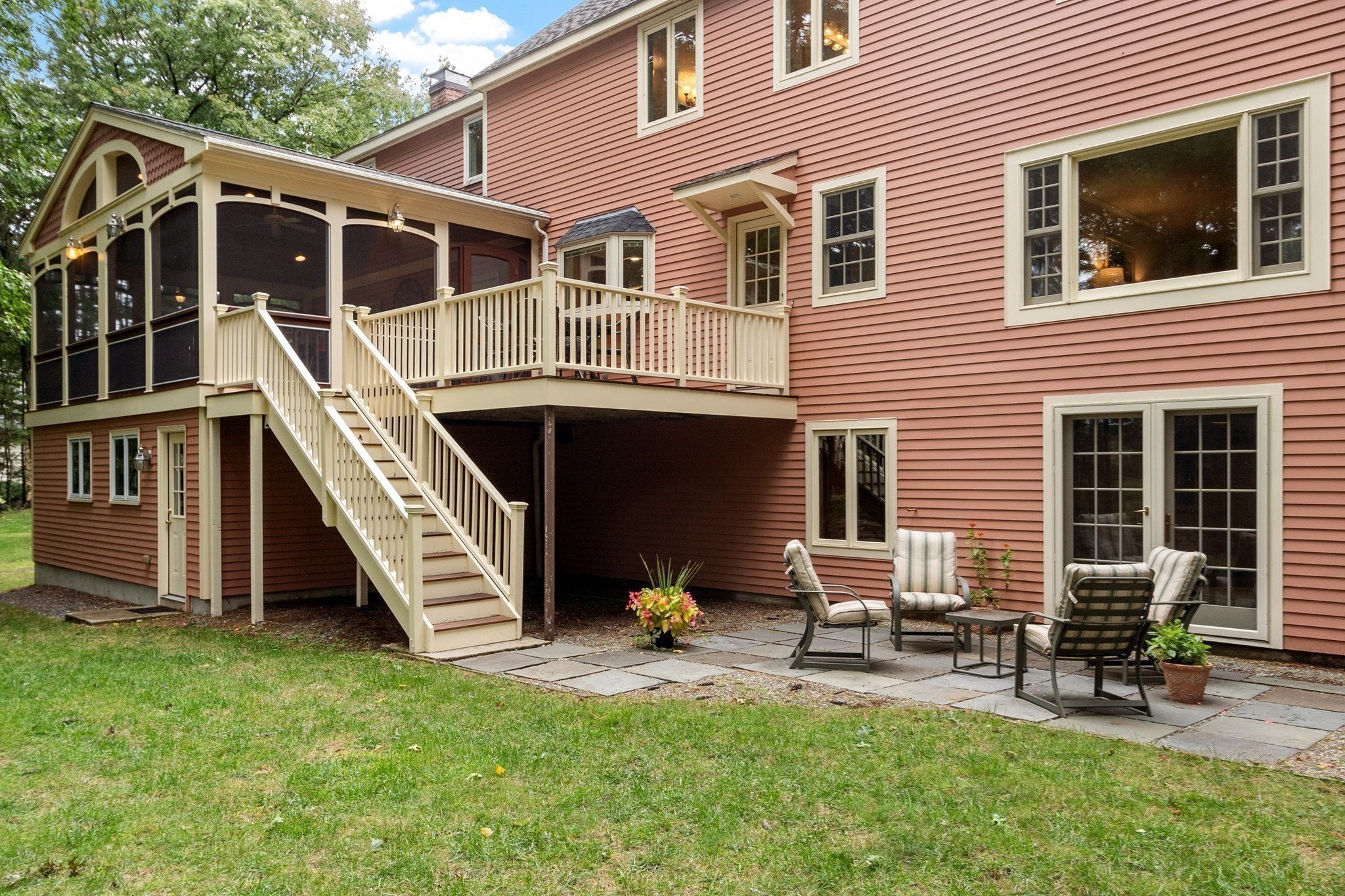 main property photo 34