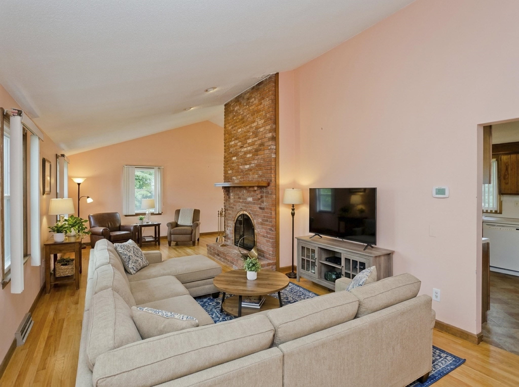 main property photo 3