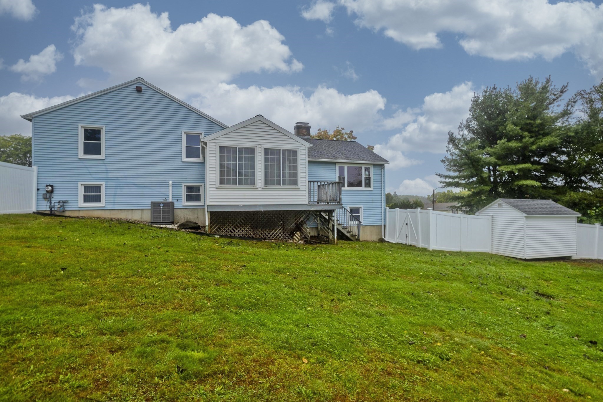 main property photo 40