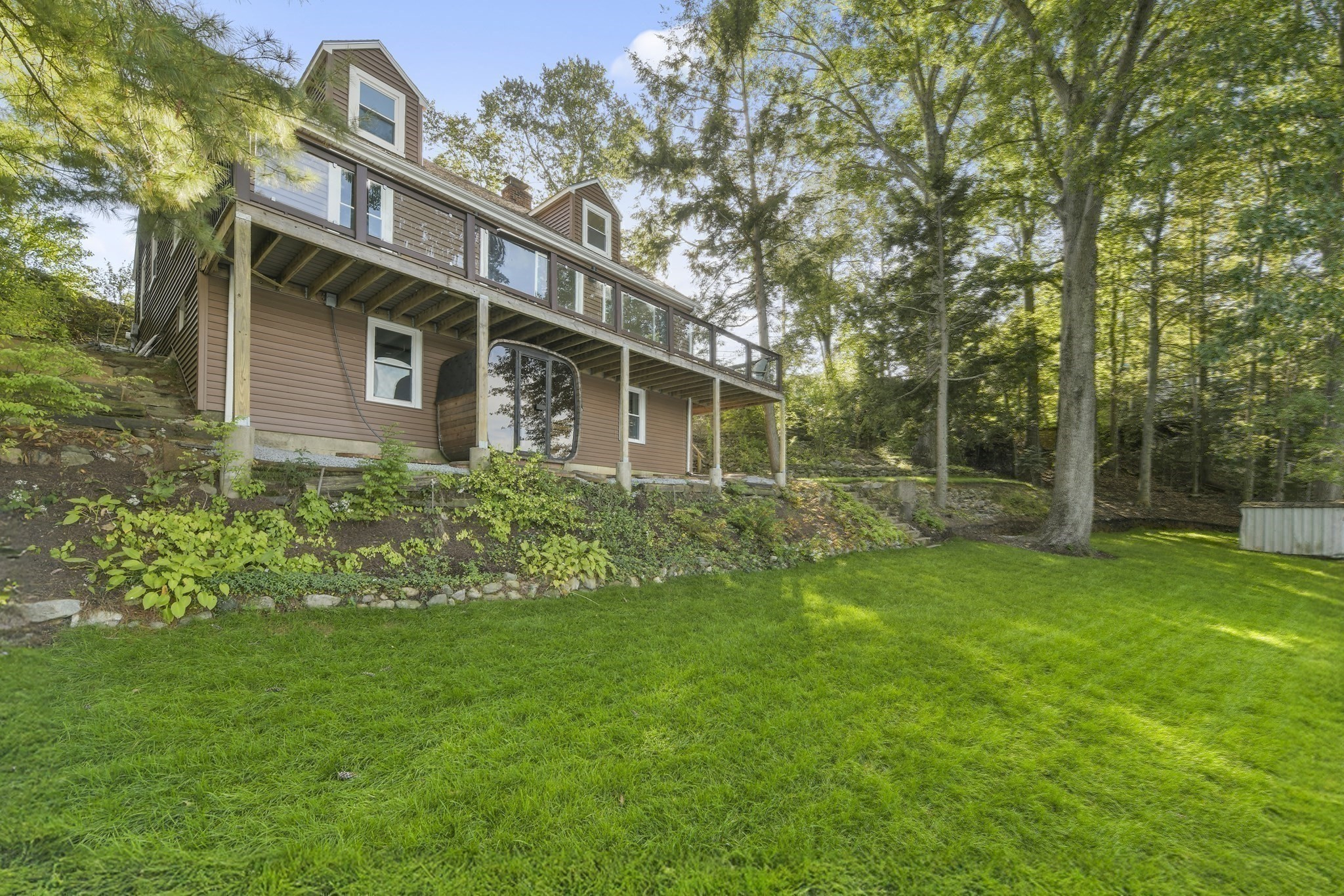 main property photo 32