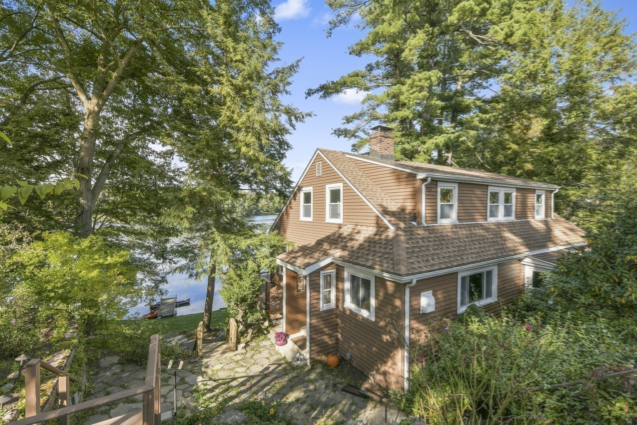 main property photo 34