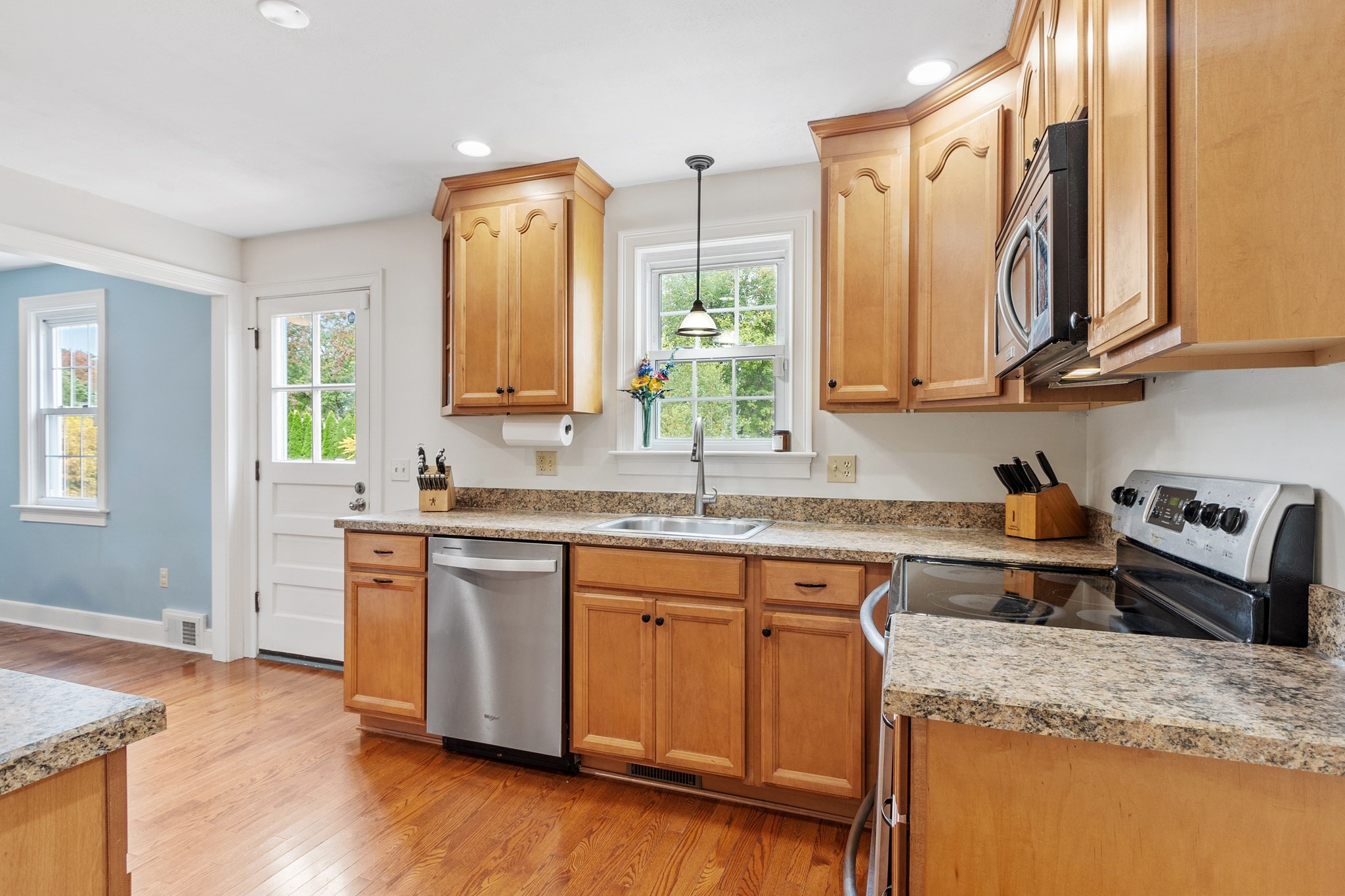 main property photo 8