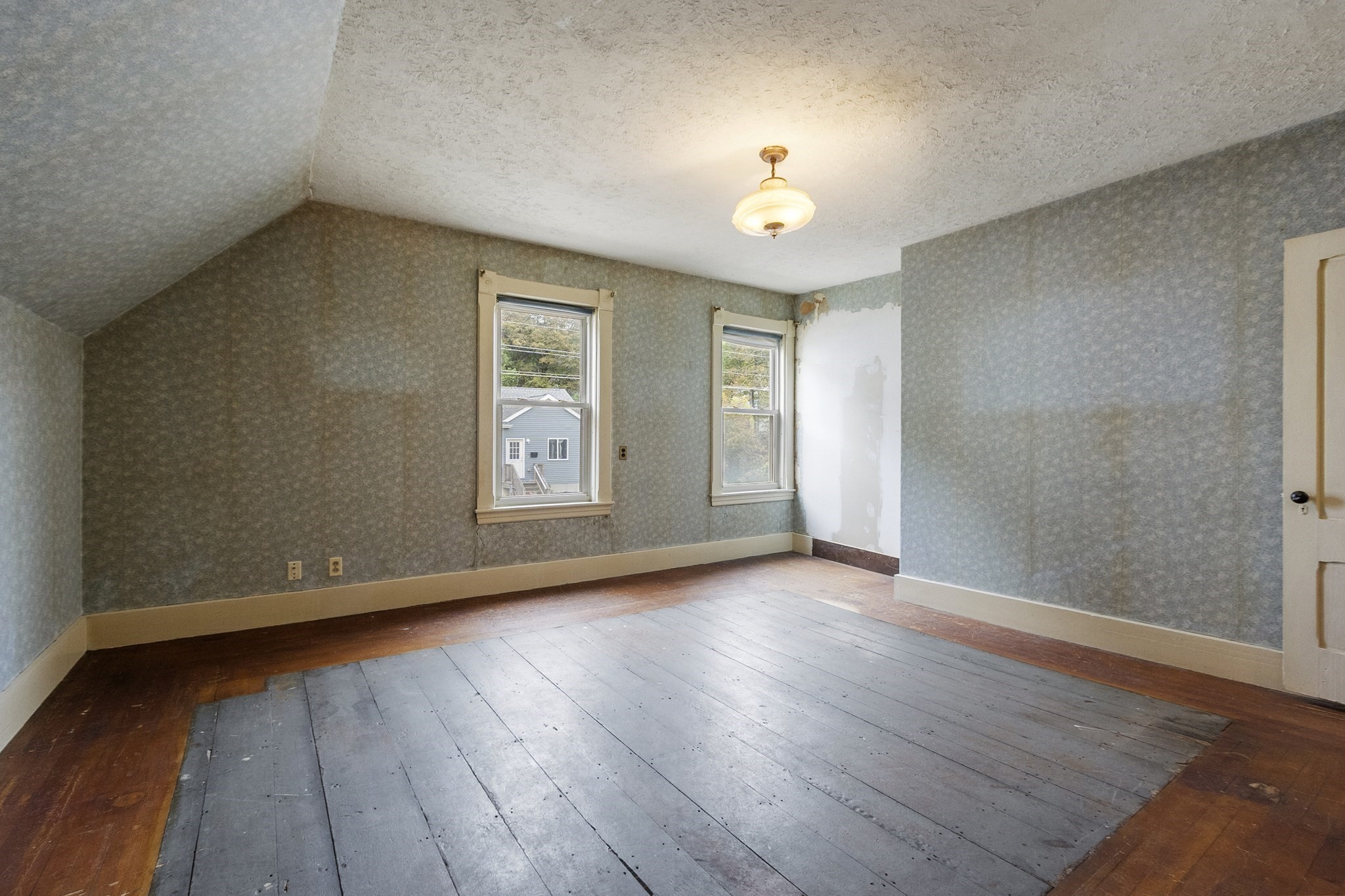 main property photo 22