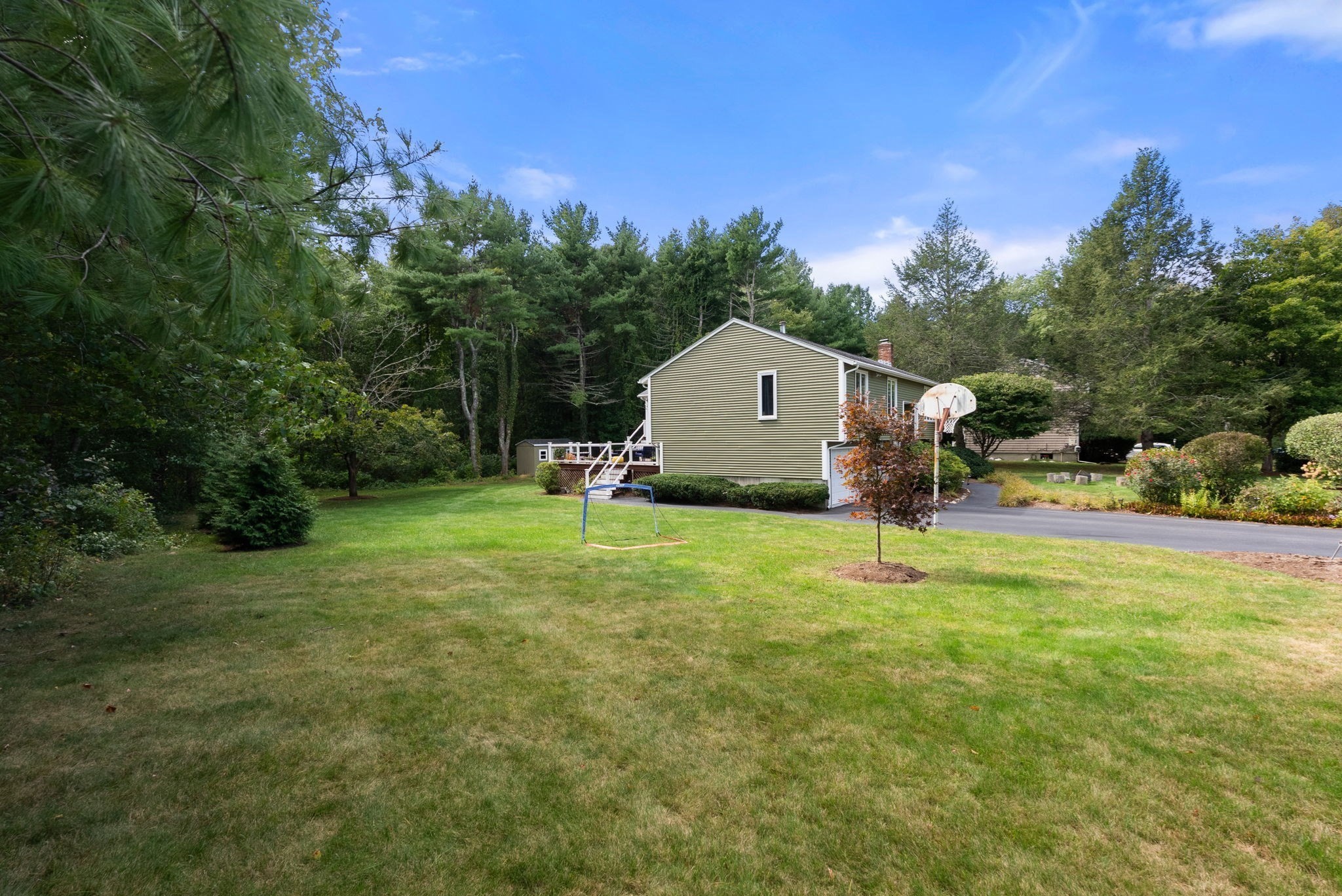 main property photo 30