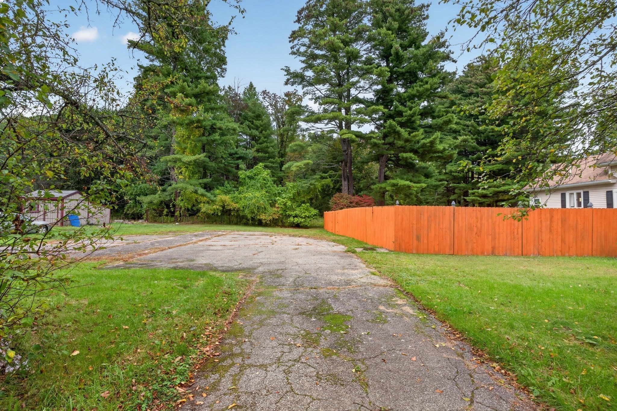 main property photo 30