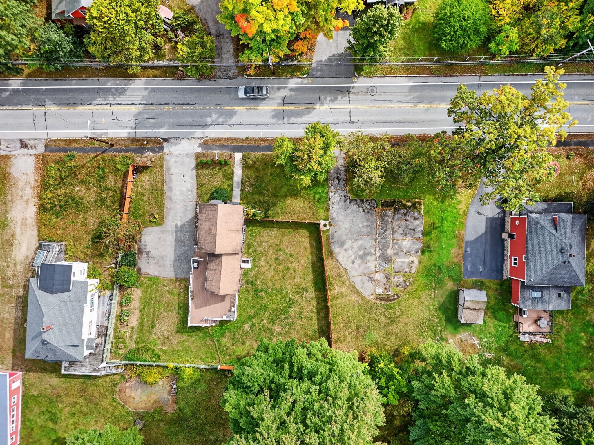 main property photo 37