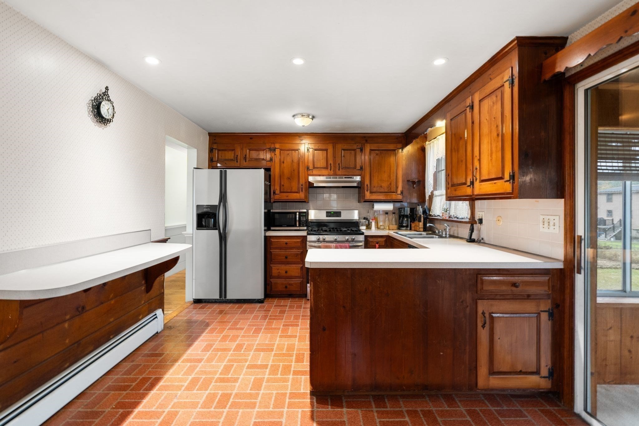 main property photo 9