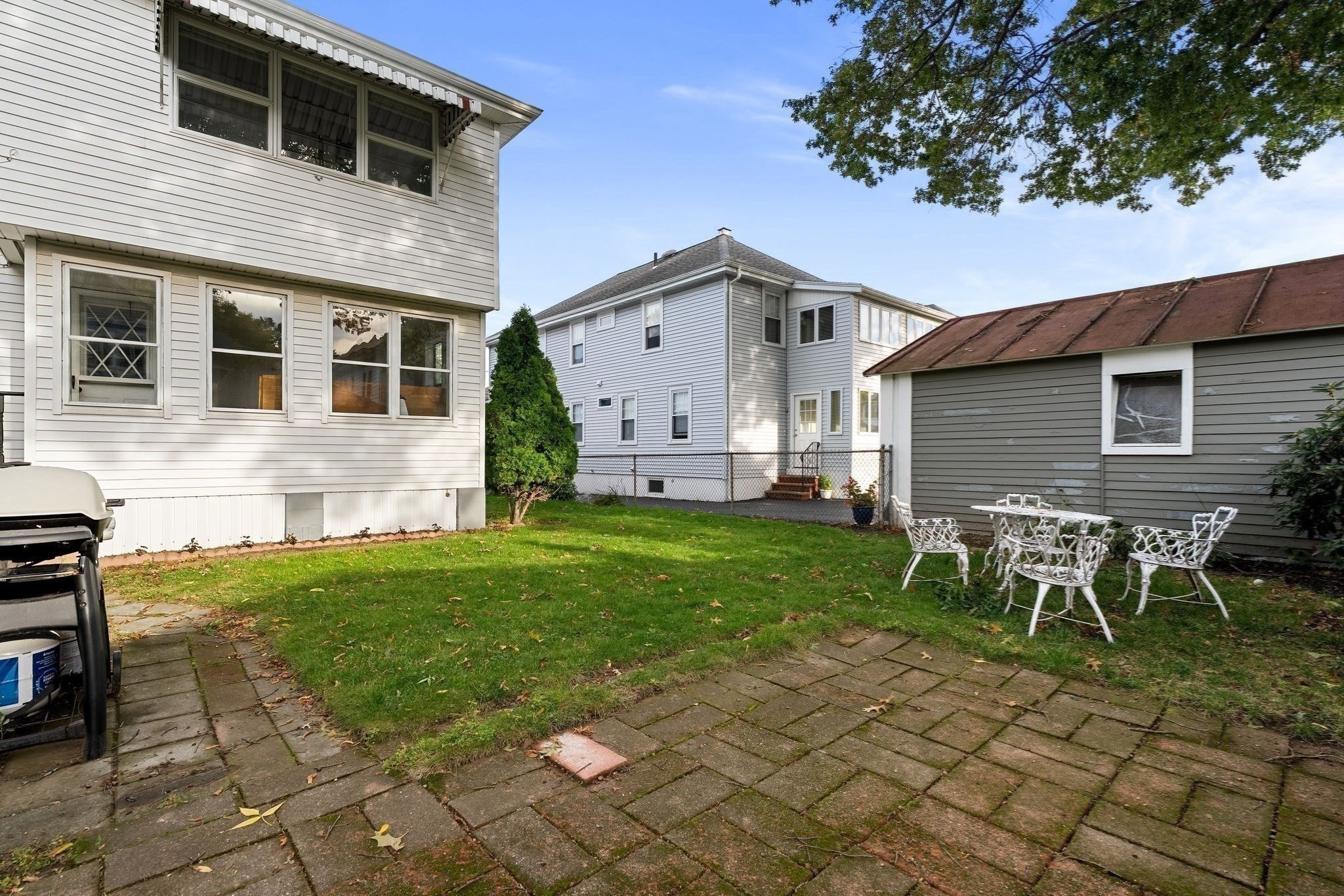 main property photo 34