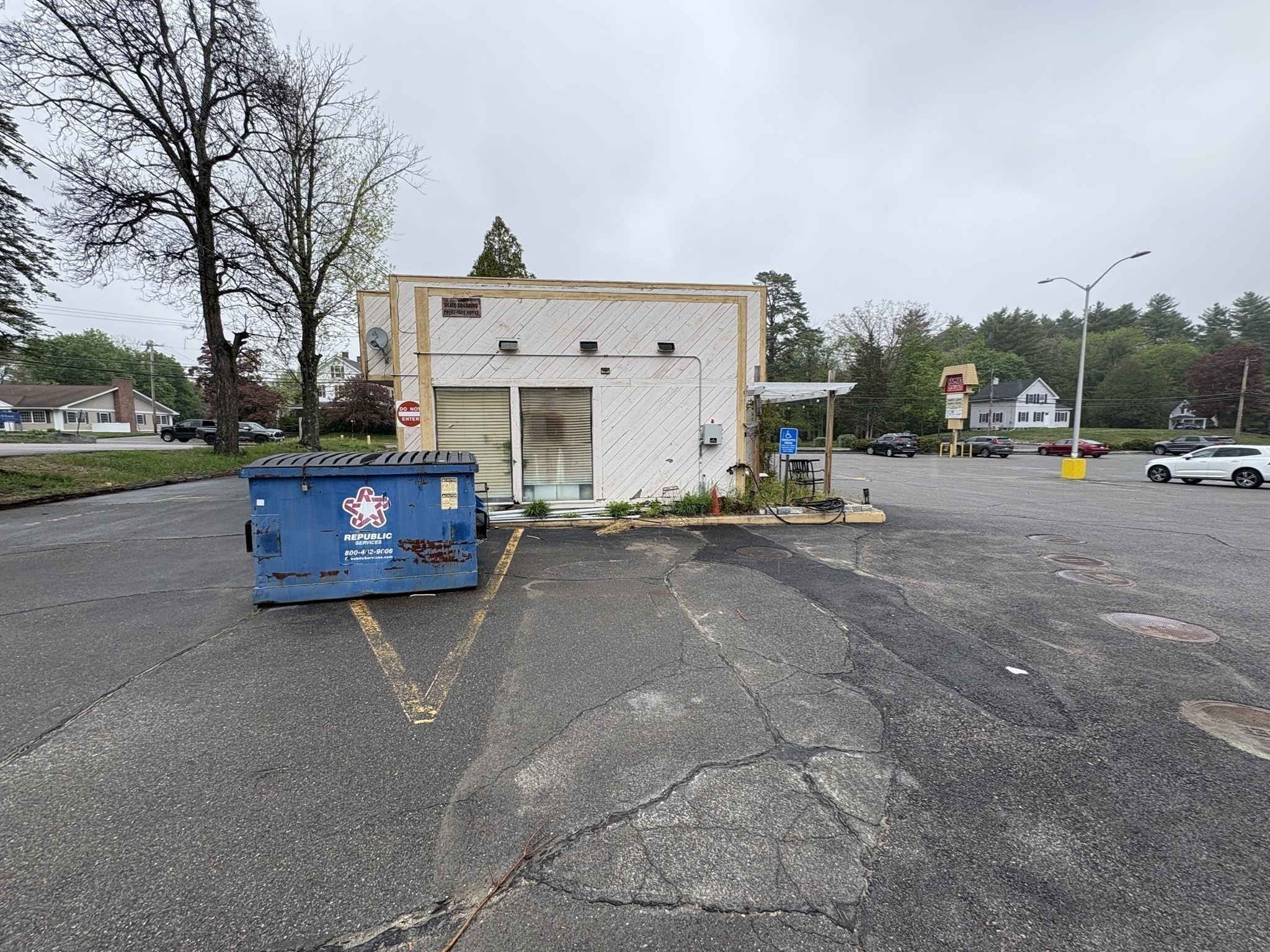 main property photo 37