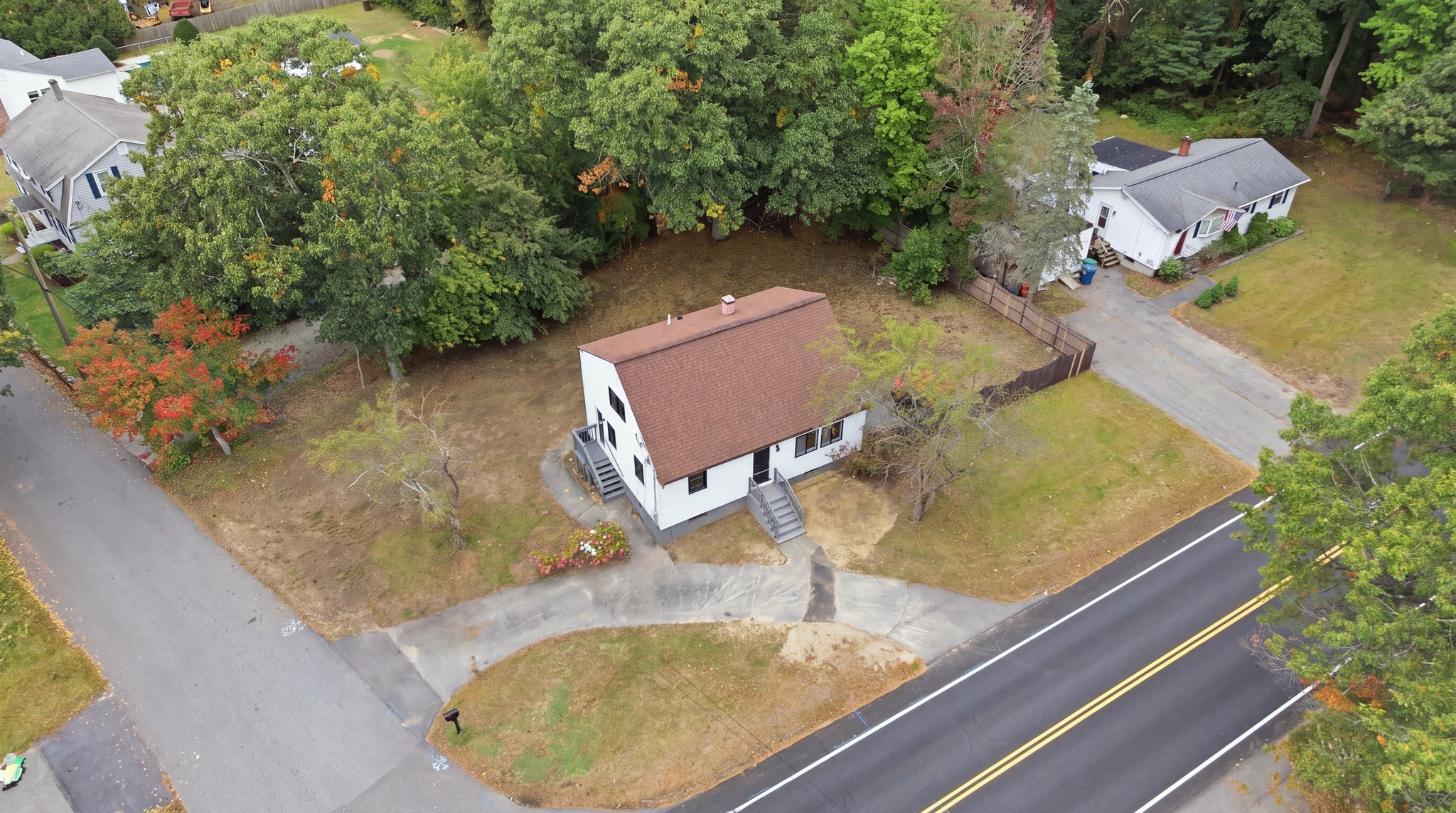 main property photo 13