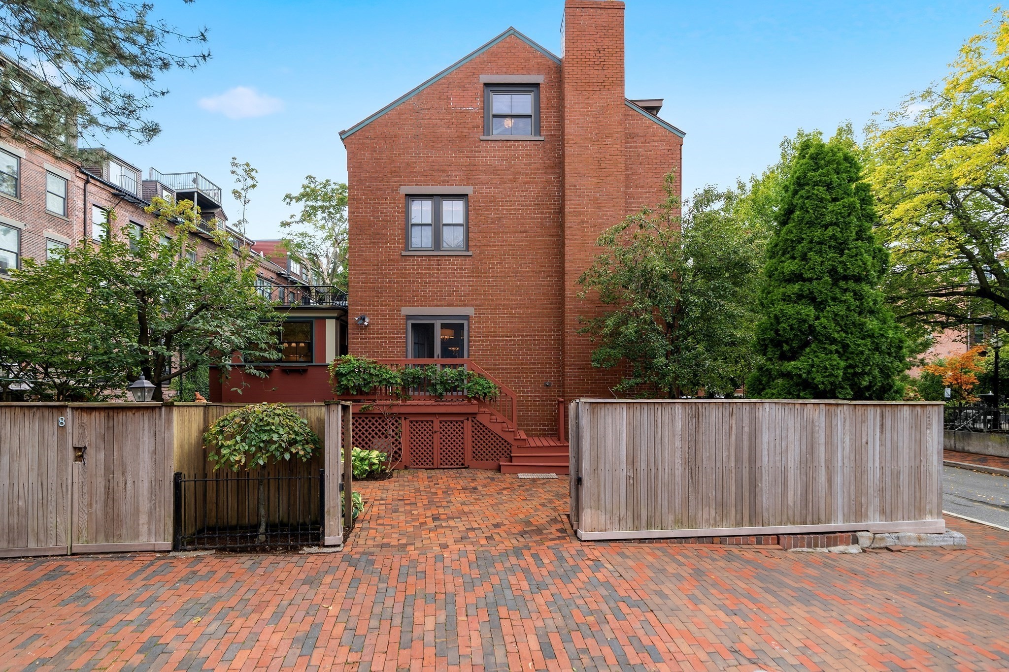 main property photo 37