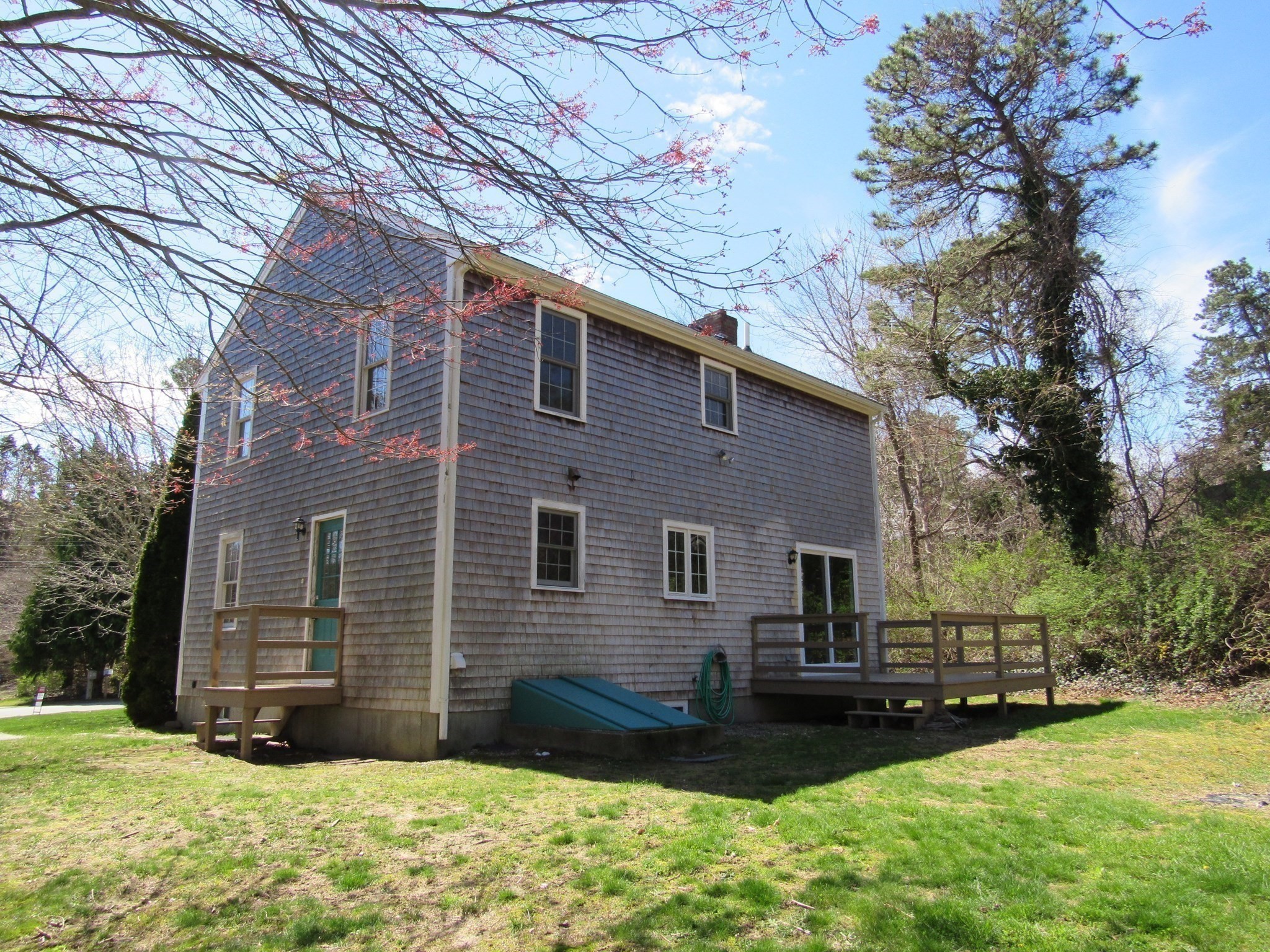 main property photo 32