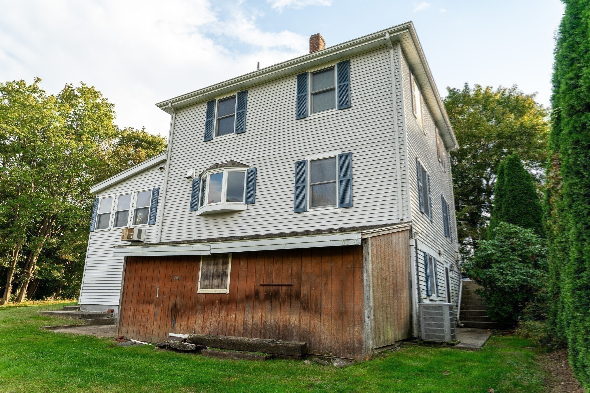 main property photo 24