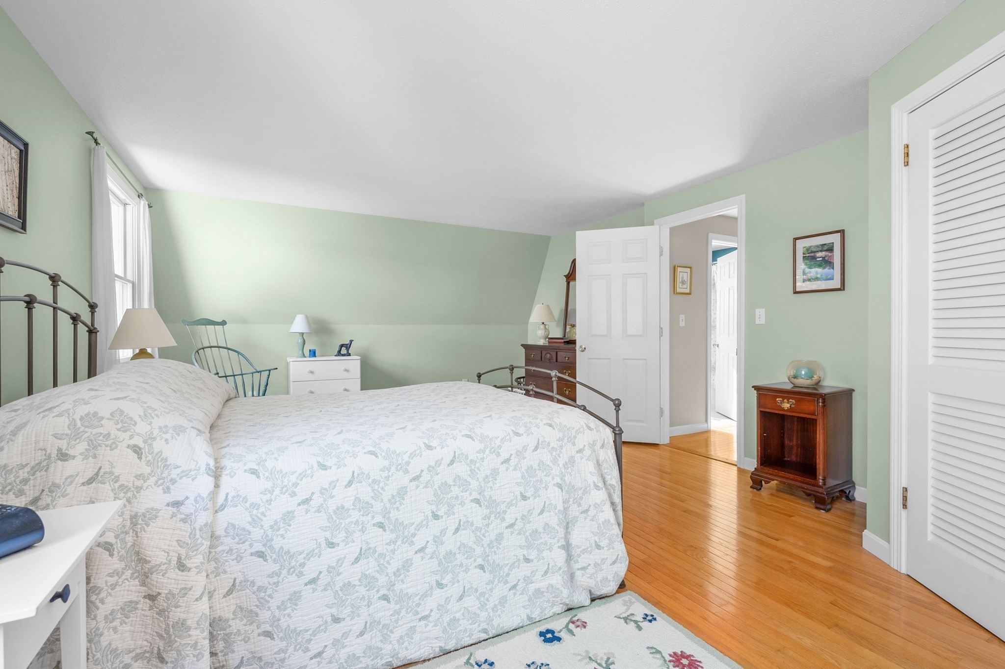 main property photo 25
