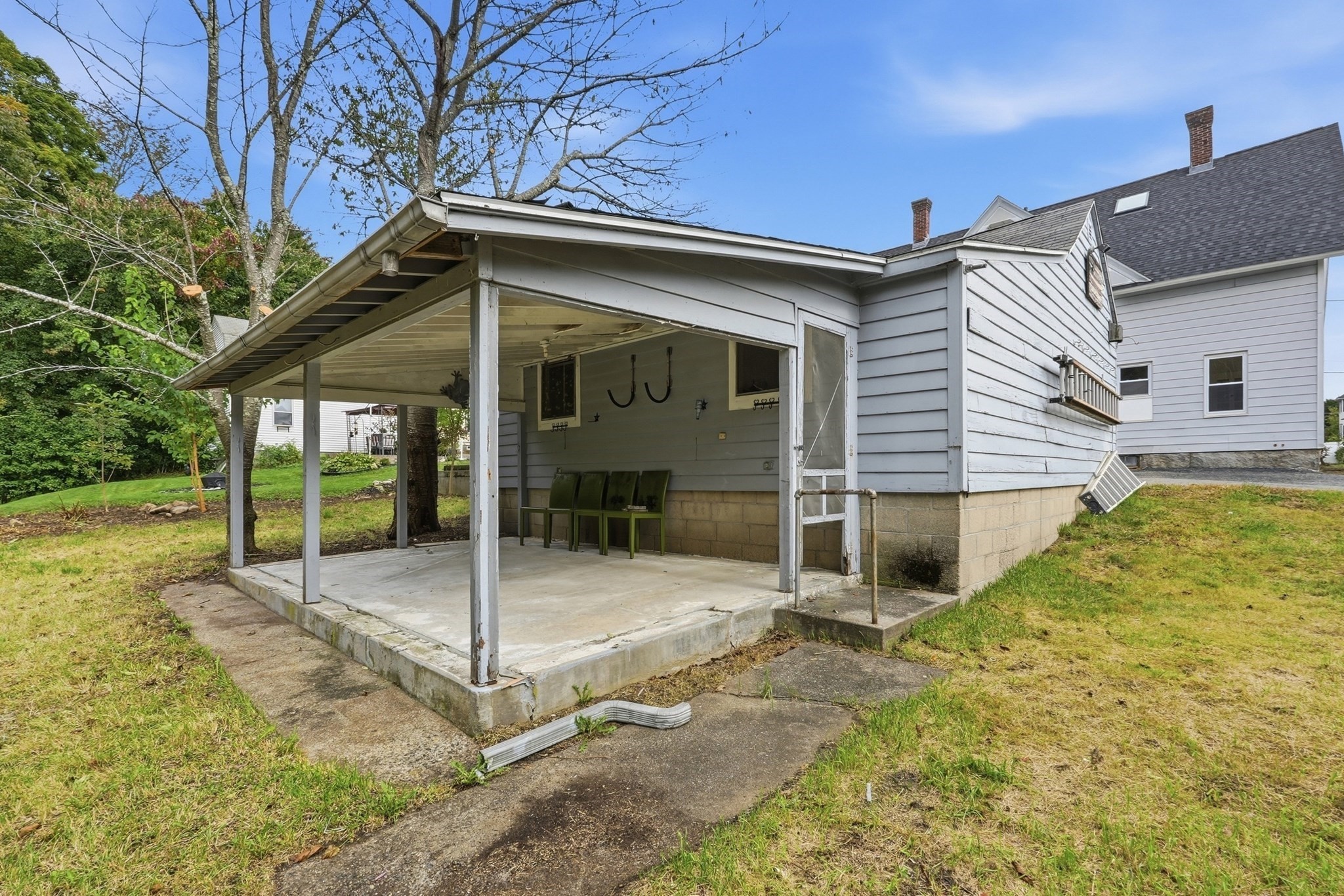 main property photo 40