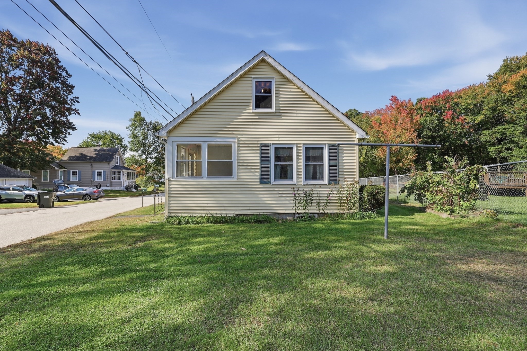main property photo 28