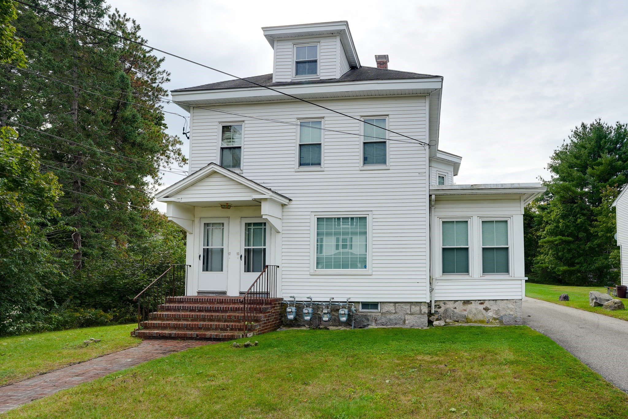 main property photo 13
