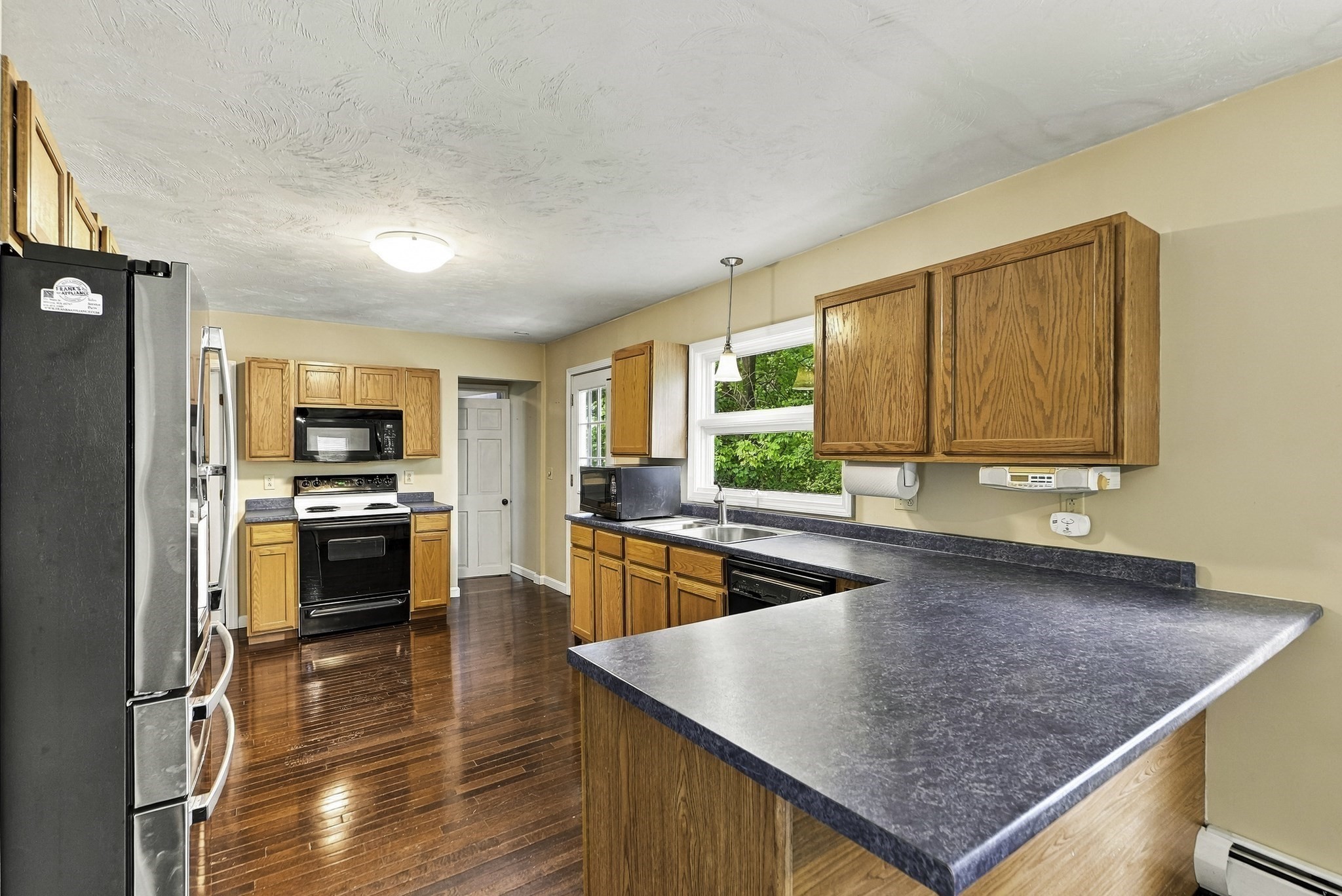 main property photo 5