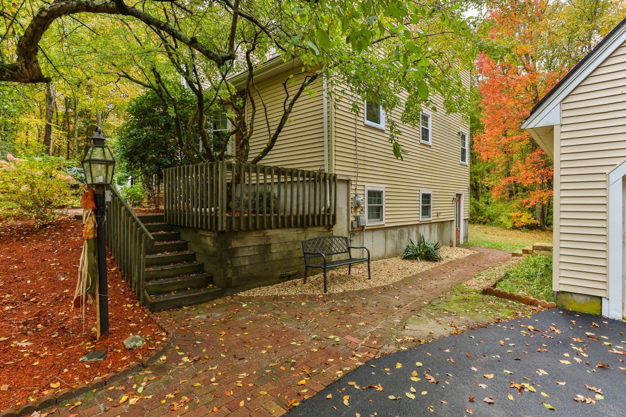 main property photo 30