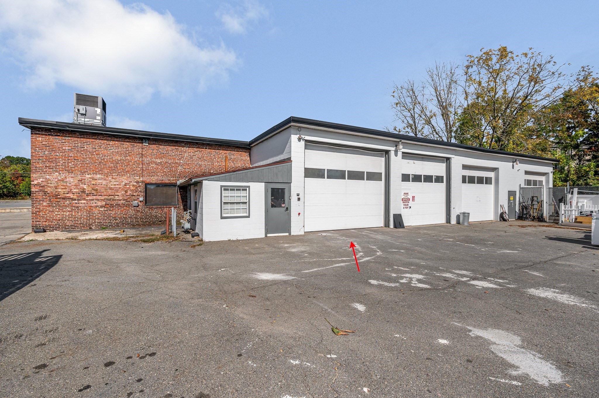main property photo 27