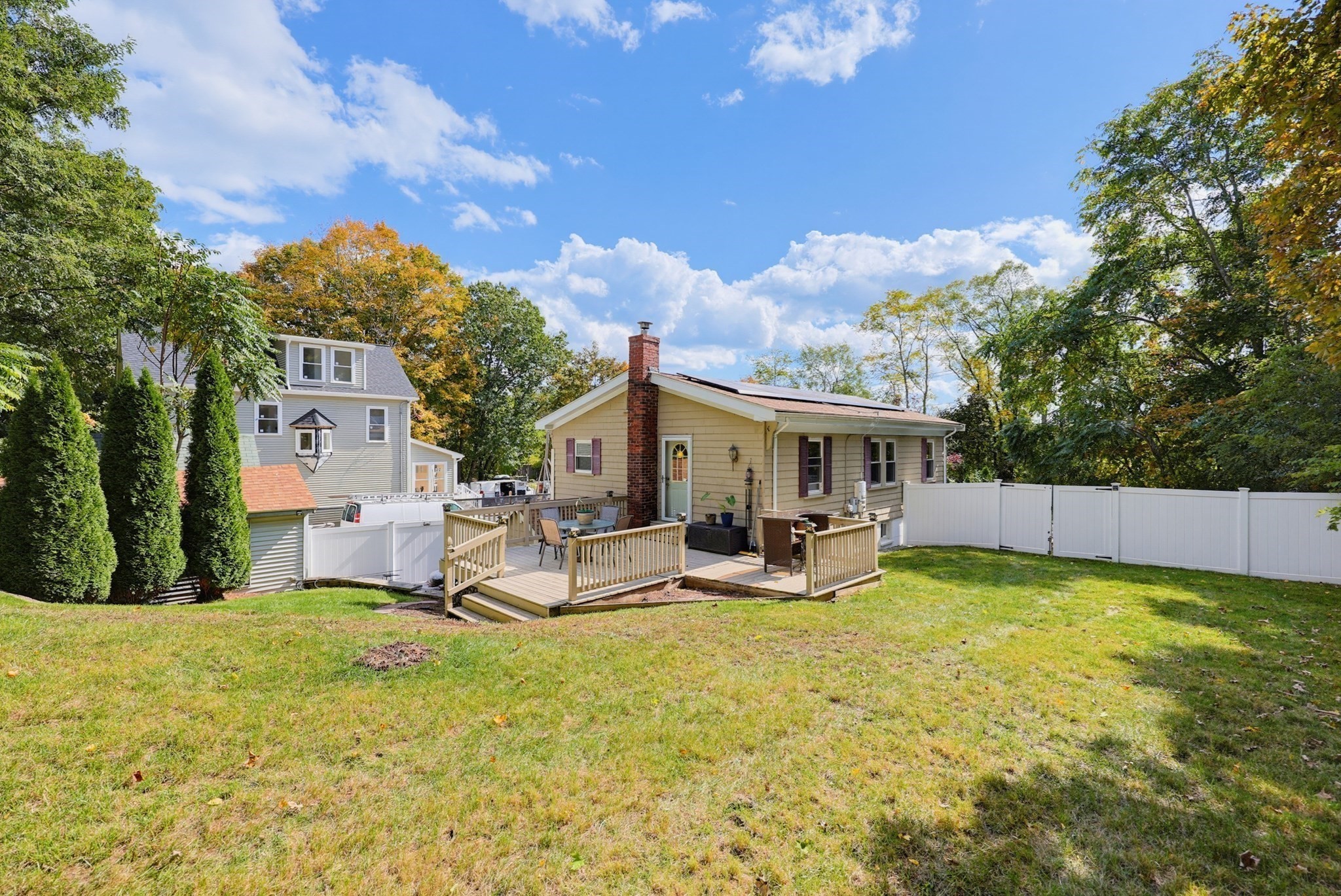 main property photo 37