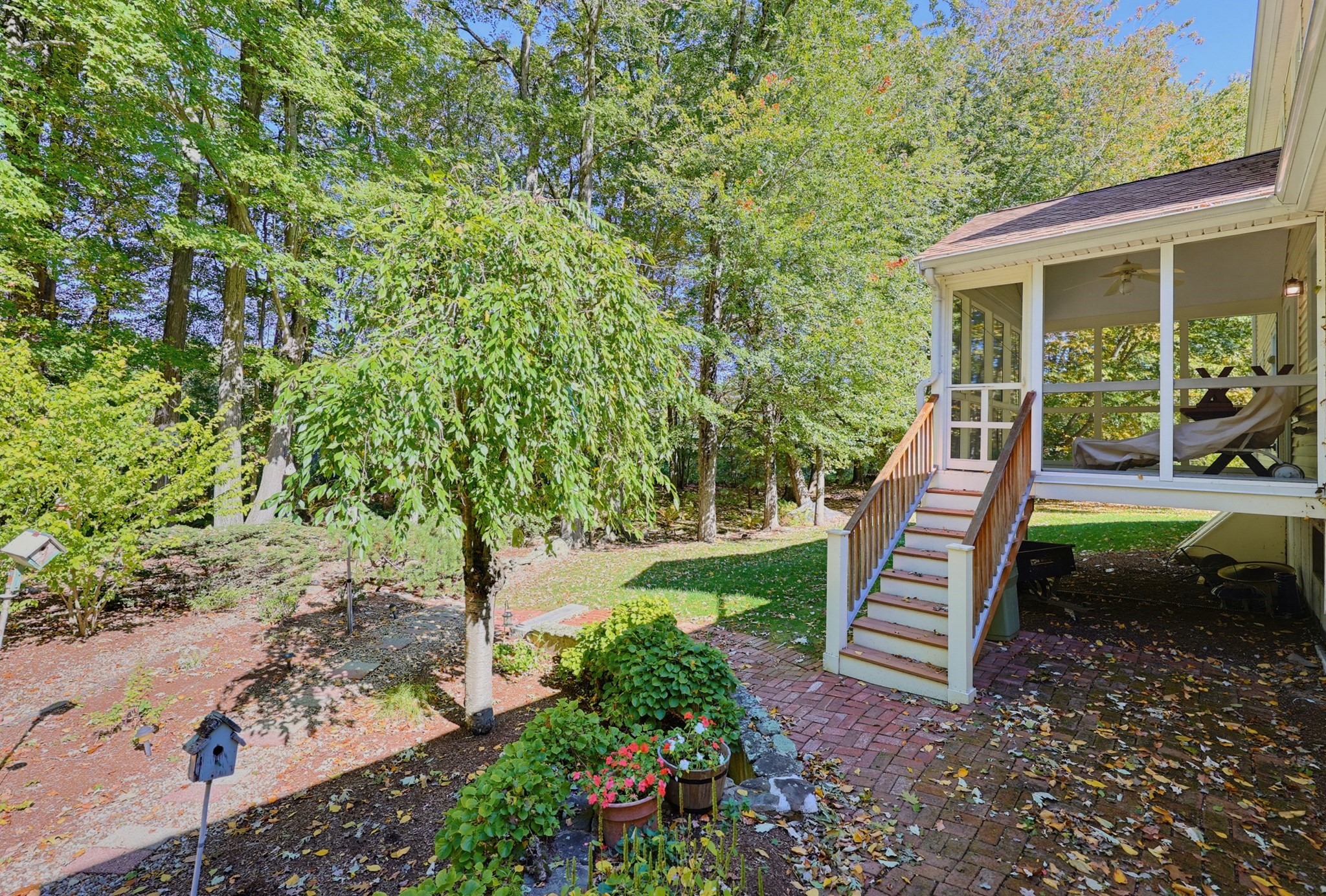 main property photo 40