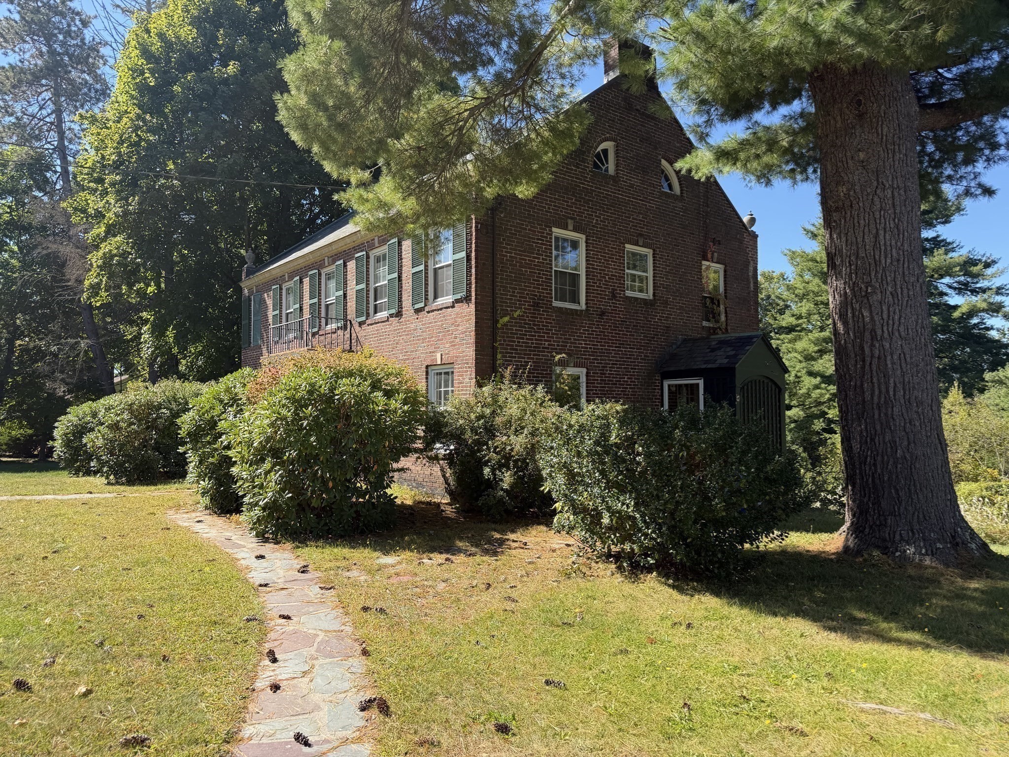 main property photo 2