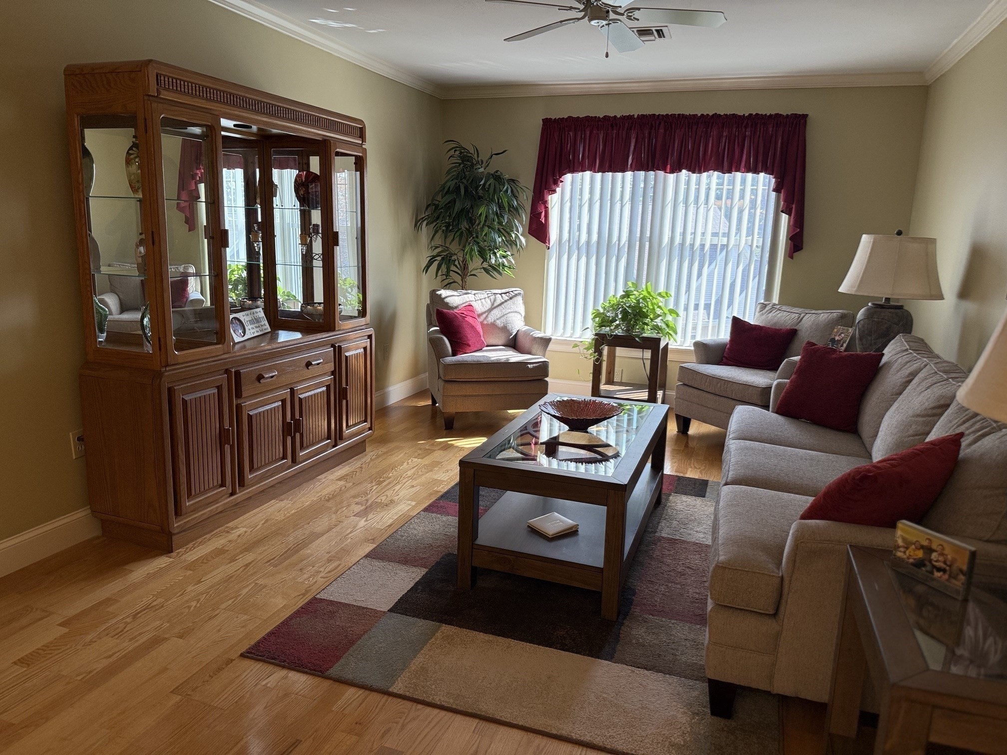 main property photo 4