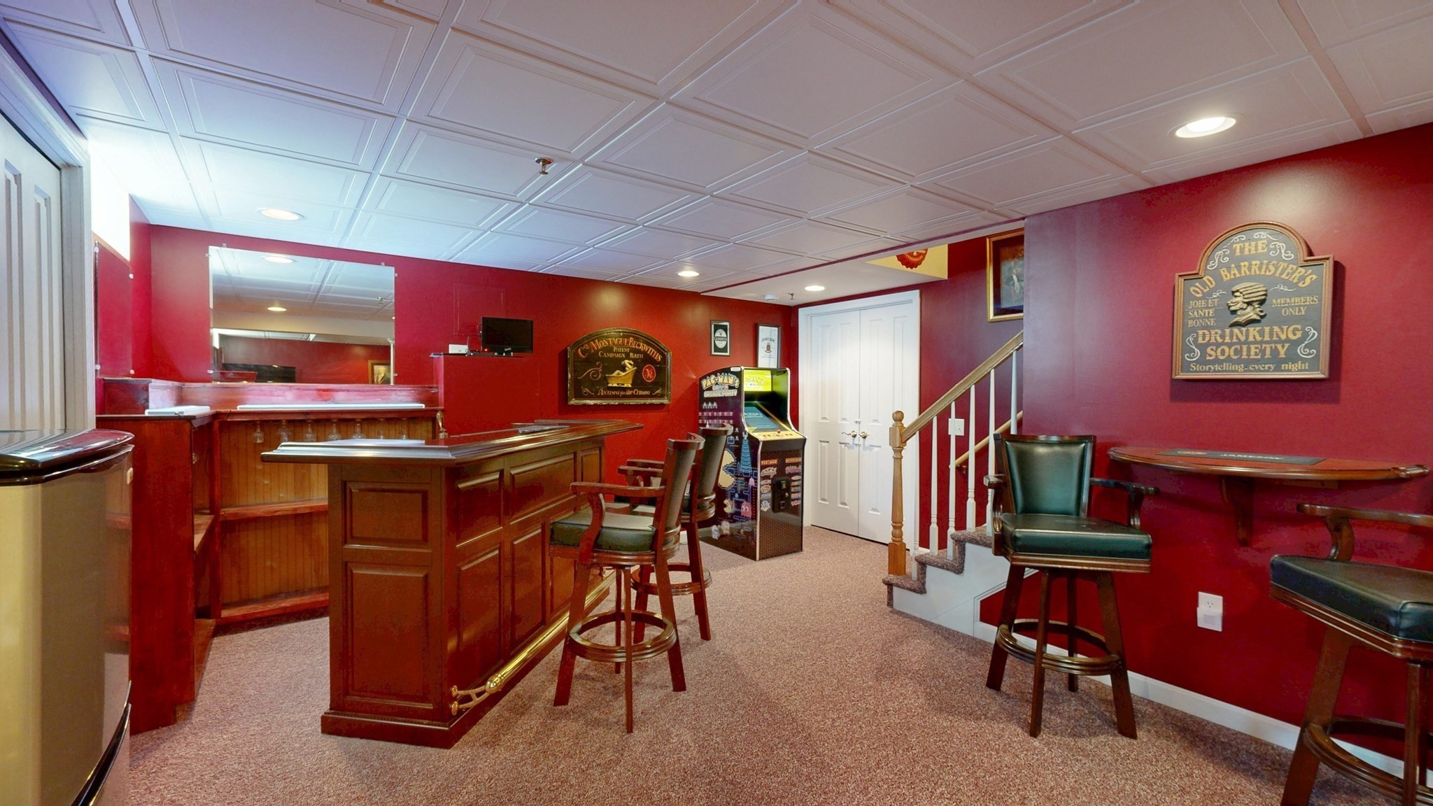 main property photo 30