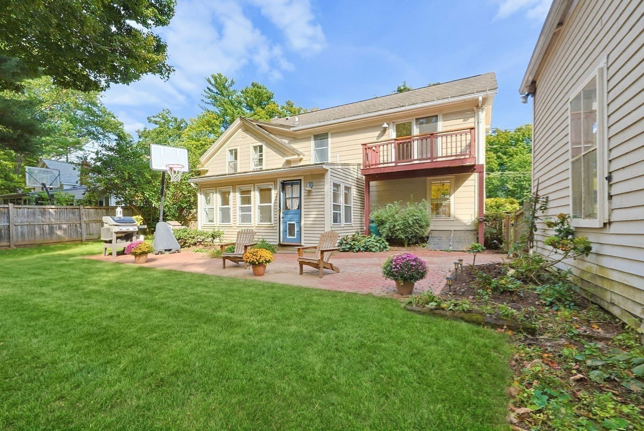 main property photo 33