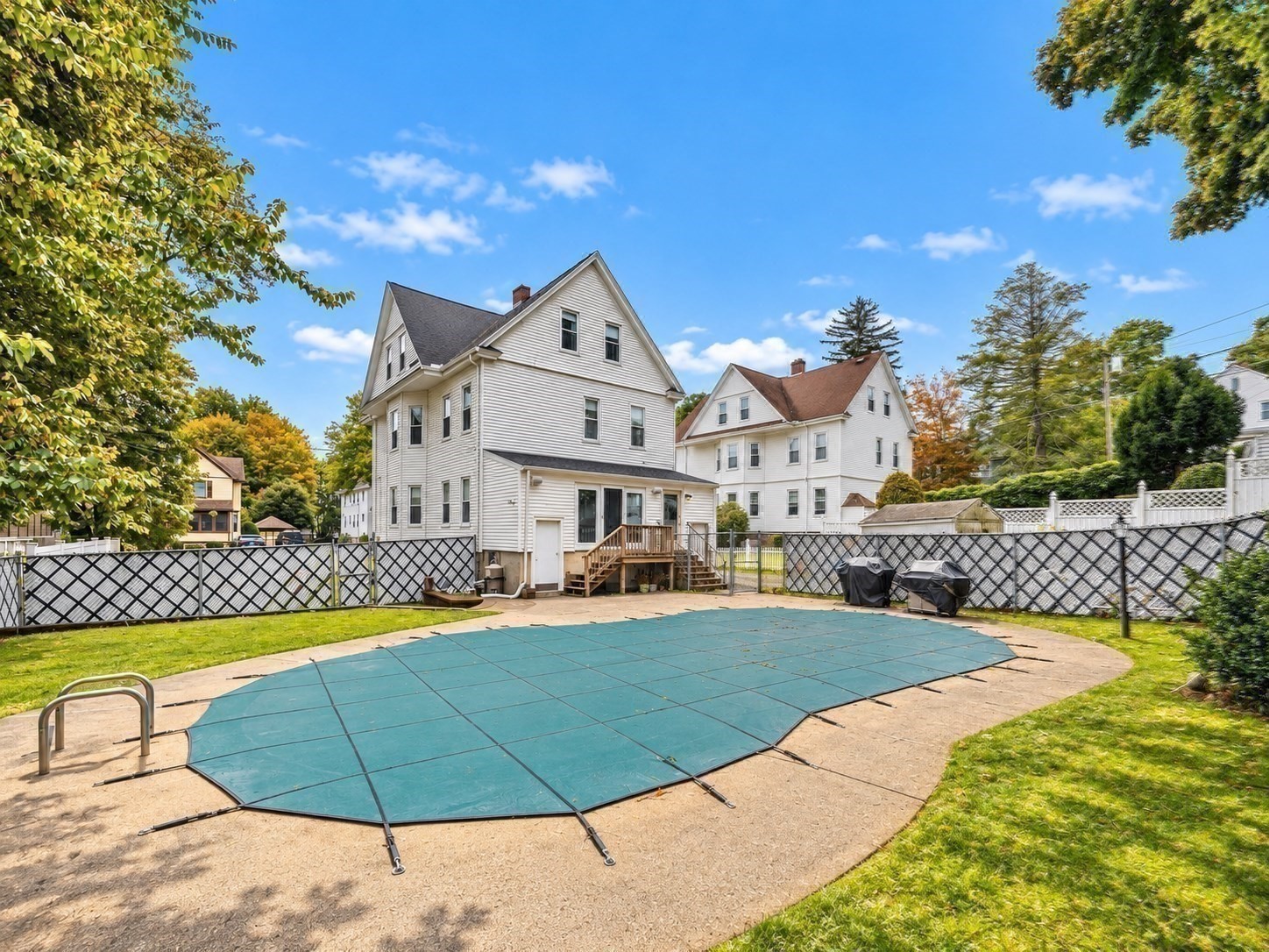 main property photo 33