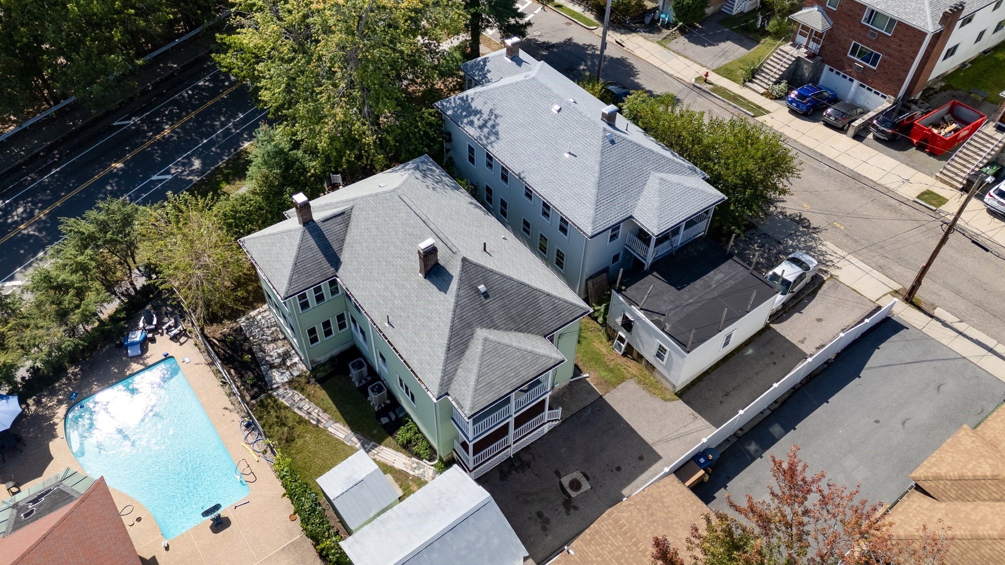 main property photo 30