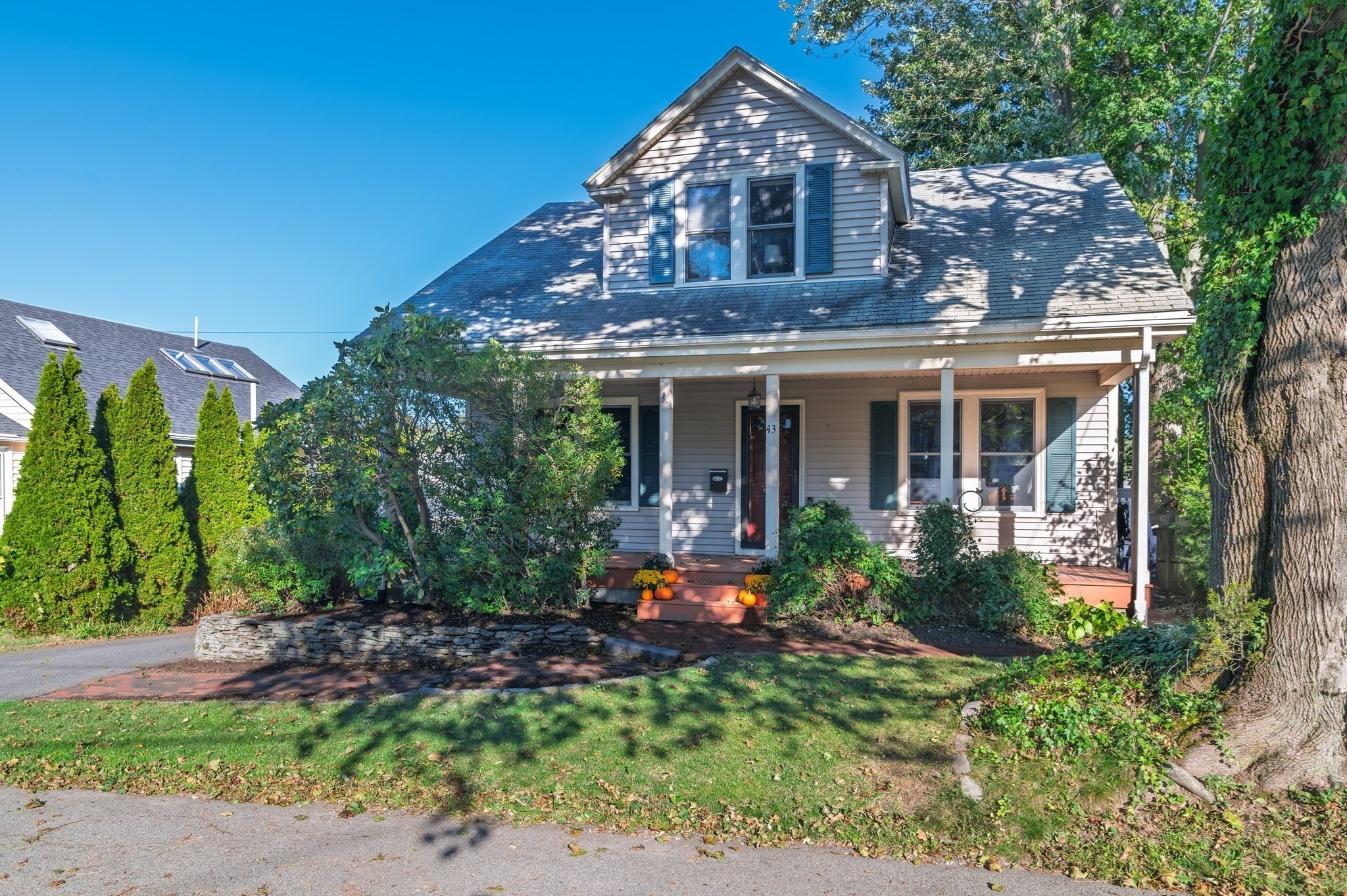 main property photo 1