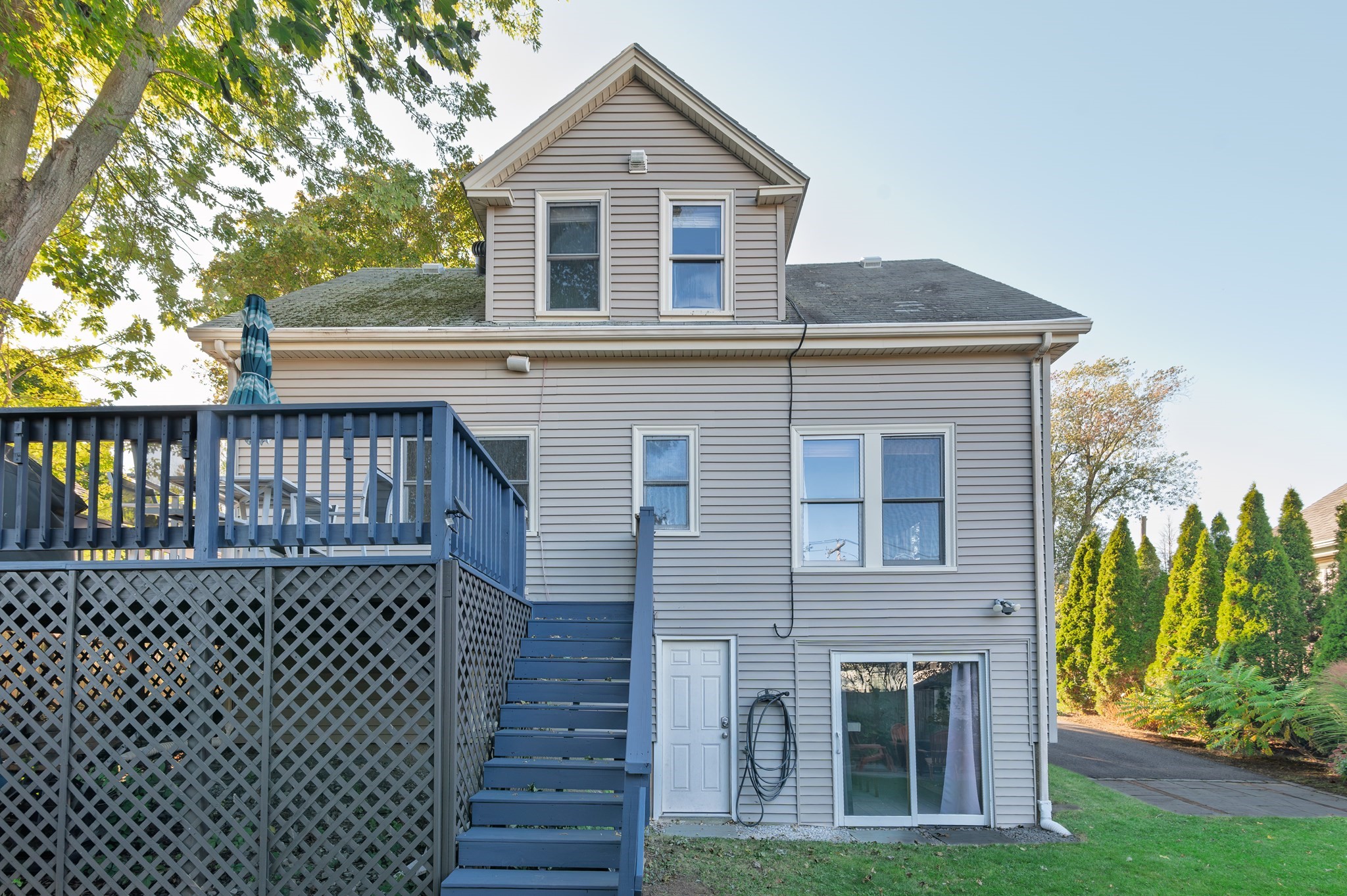 main property photo 36