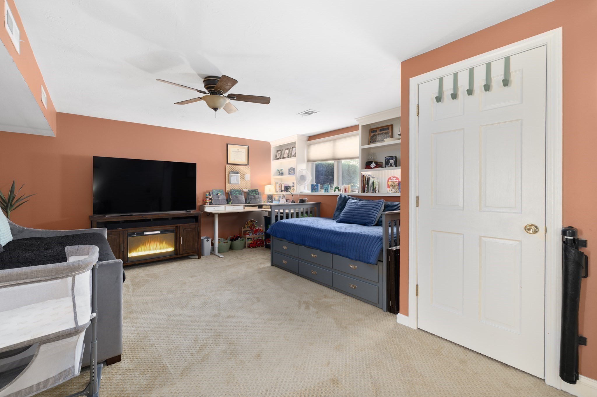 main property photo 19