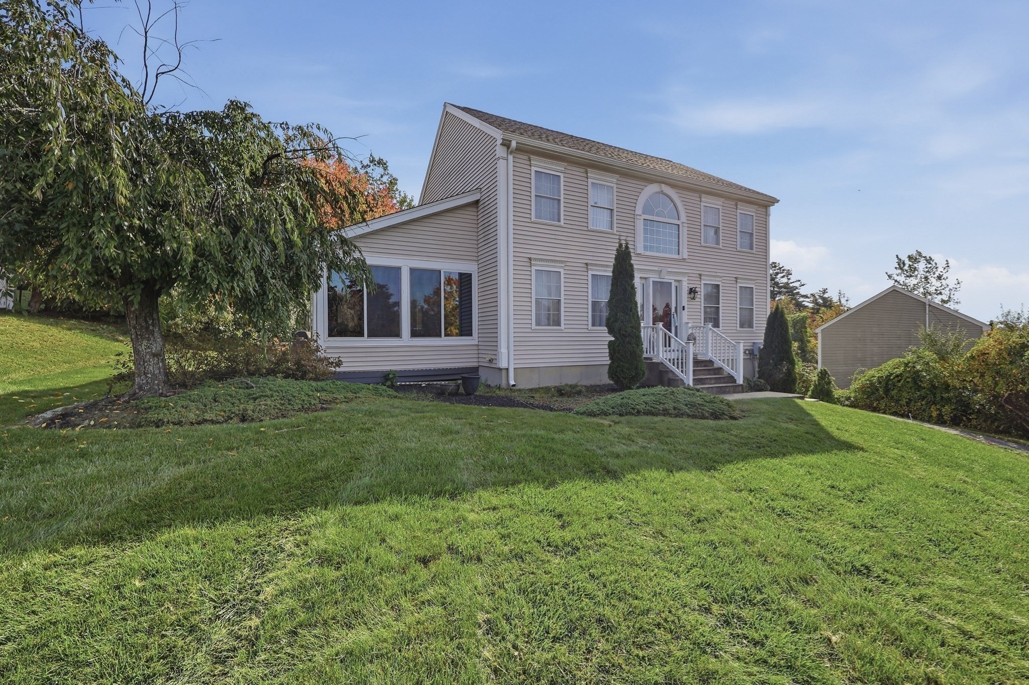 main property photo 16