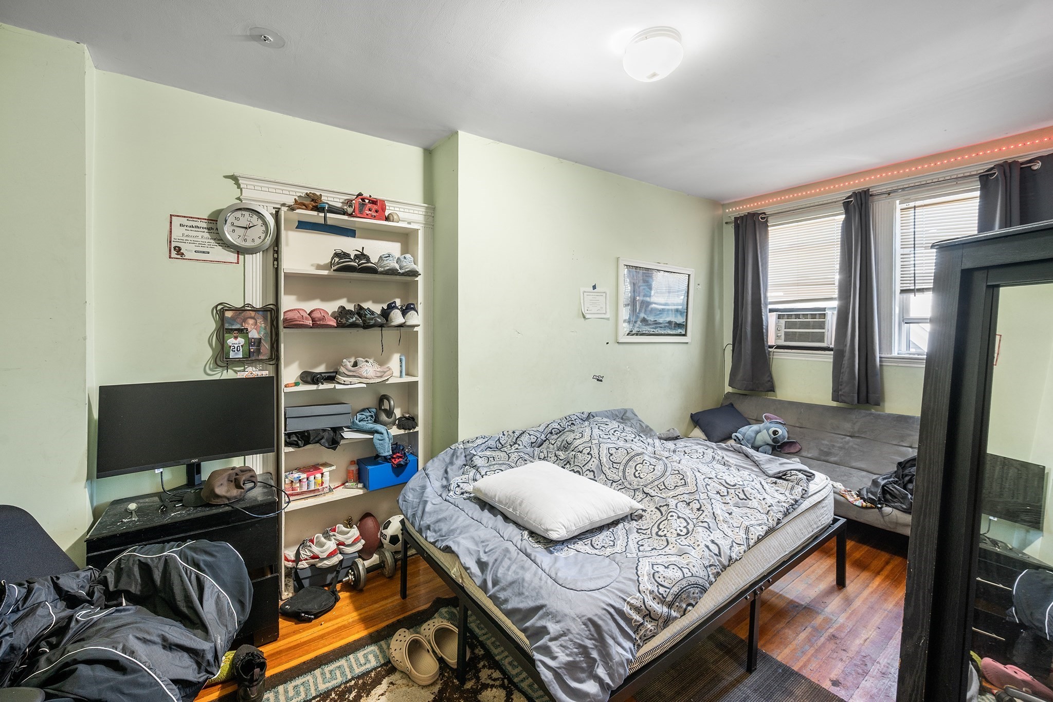 main property photo 30