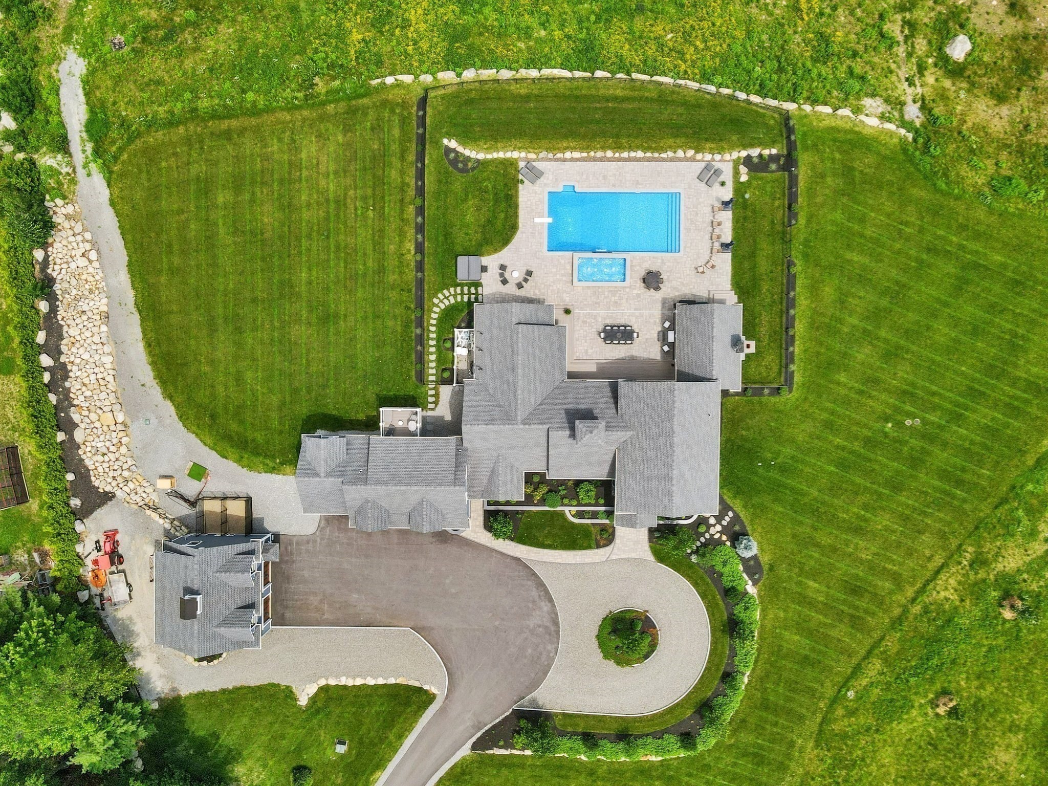 main property photo 38