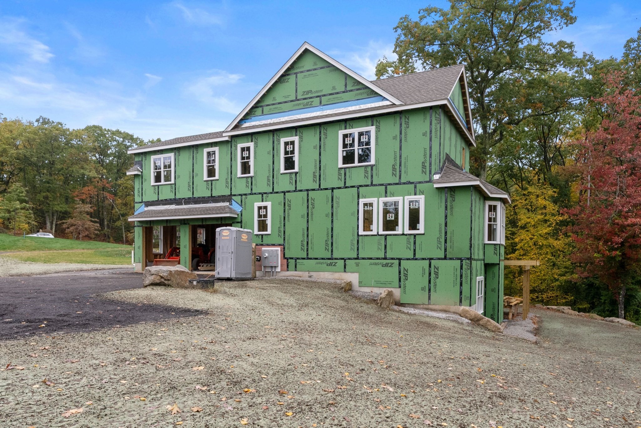 main property photo 25