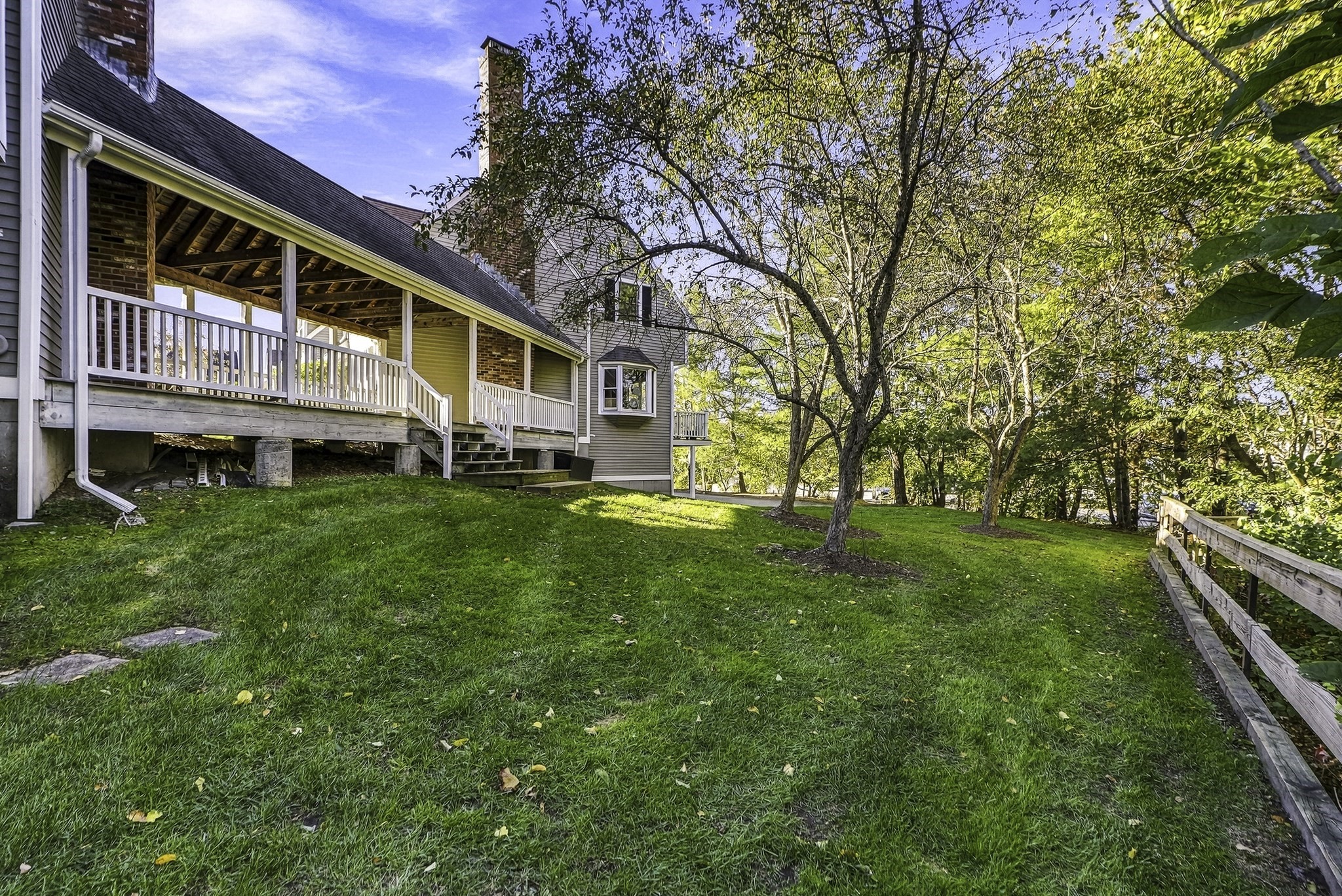 main property photo 6
